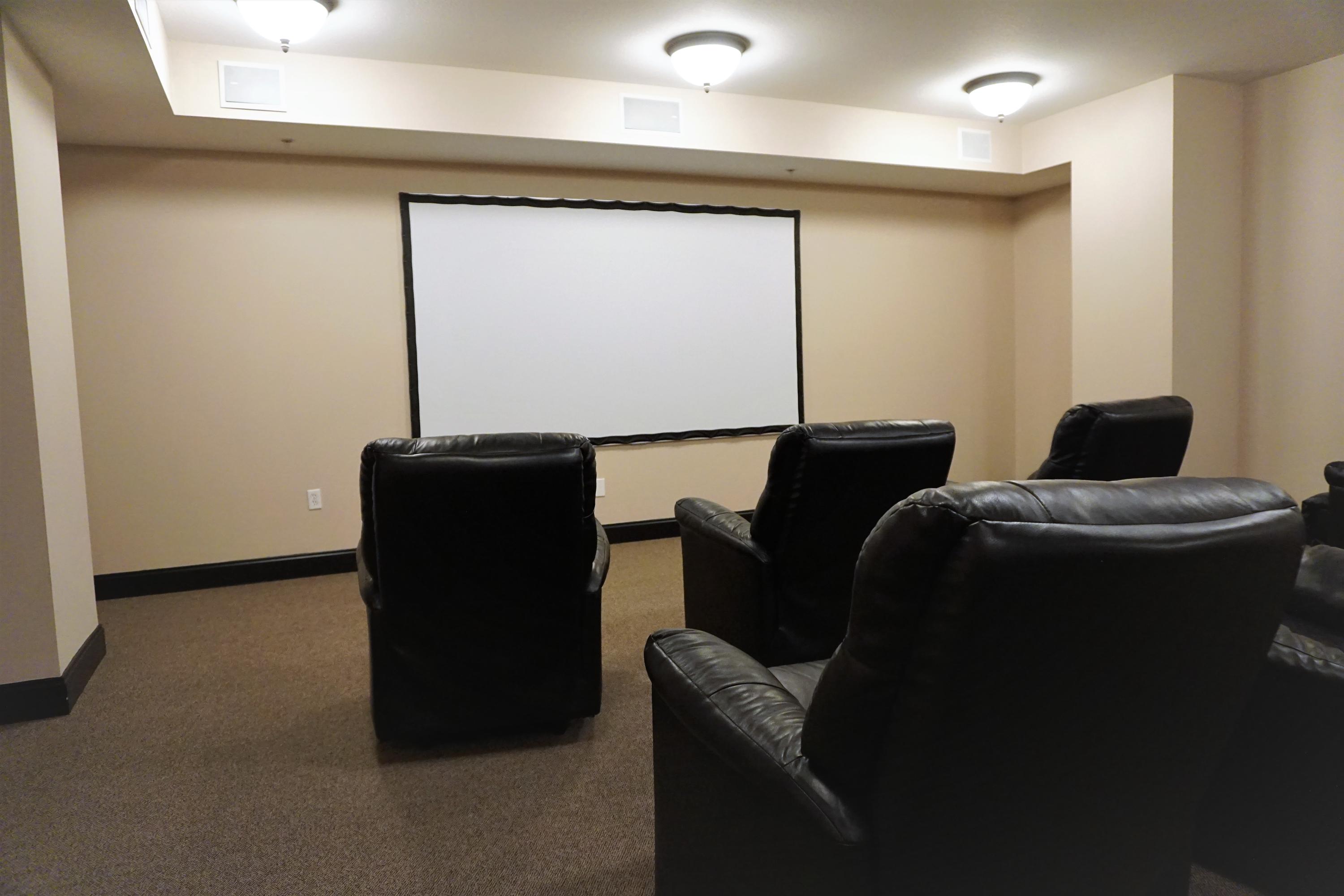 PRESIDIO YACHT CLUB - Residential