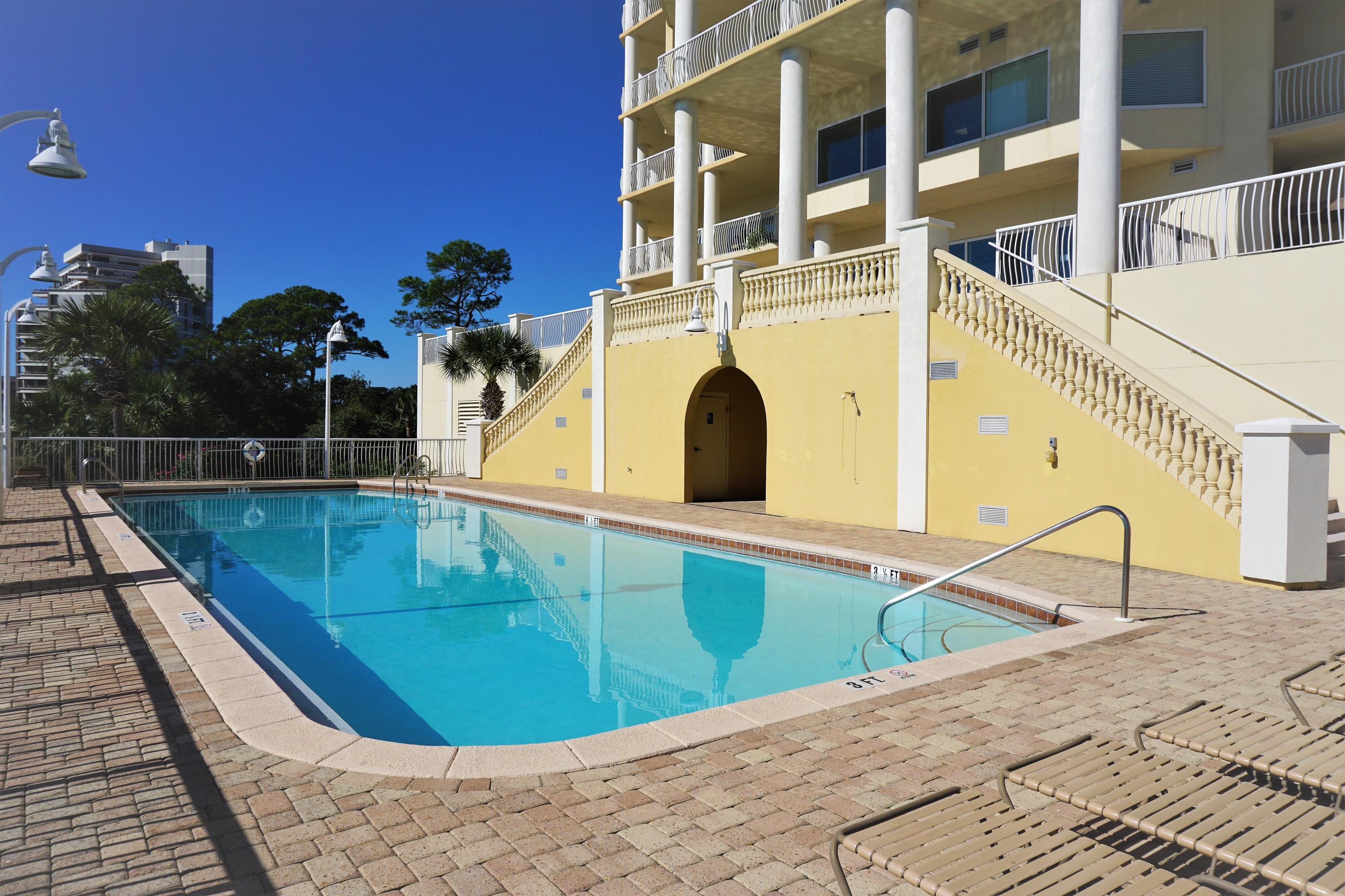 PRESIDIO YACHT CLUB - Residential