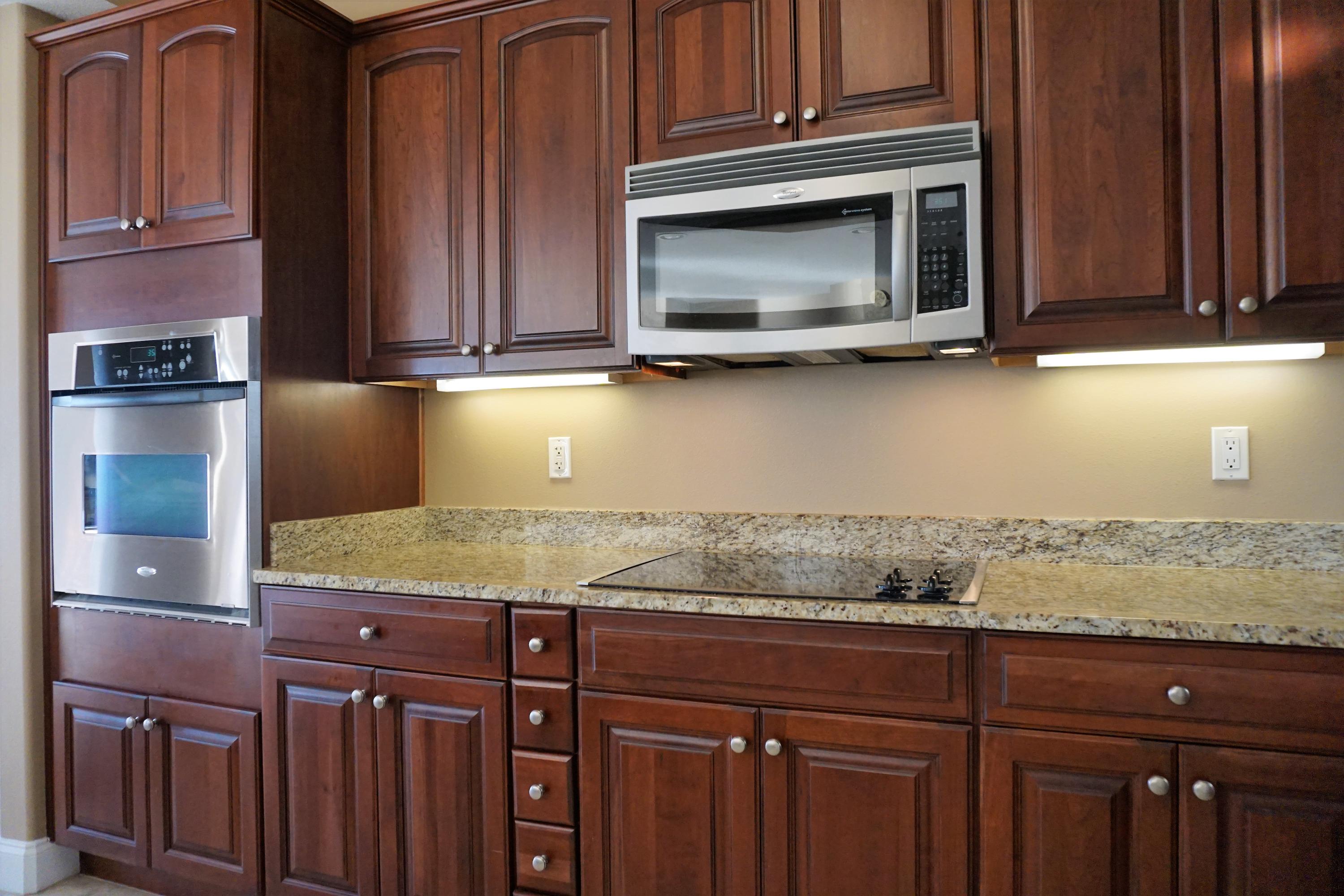 PRESIDIO YACHT CLUB - Residential