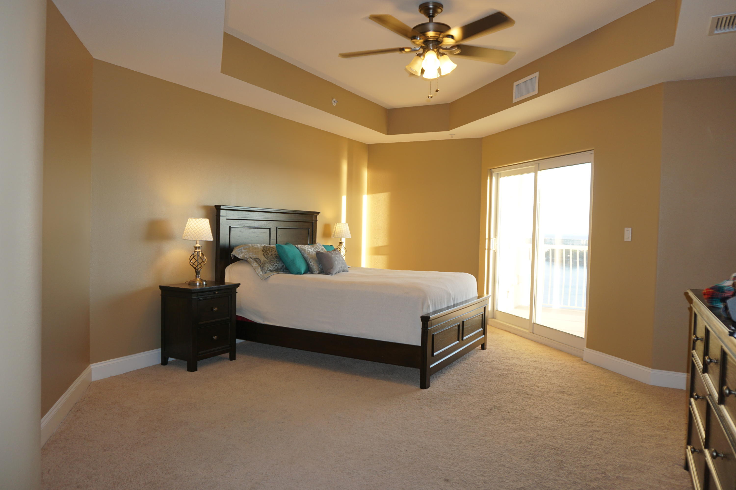 PRESIDIO YACHT CLUB - Residential