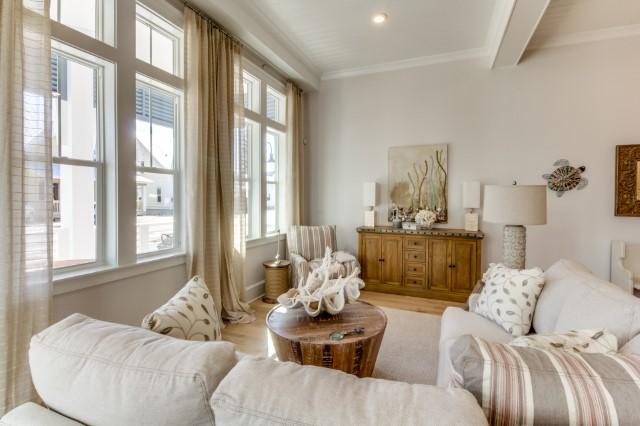 HIGHLAND PARKS - Residential