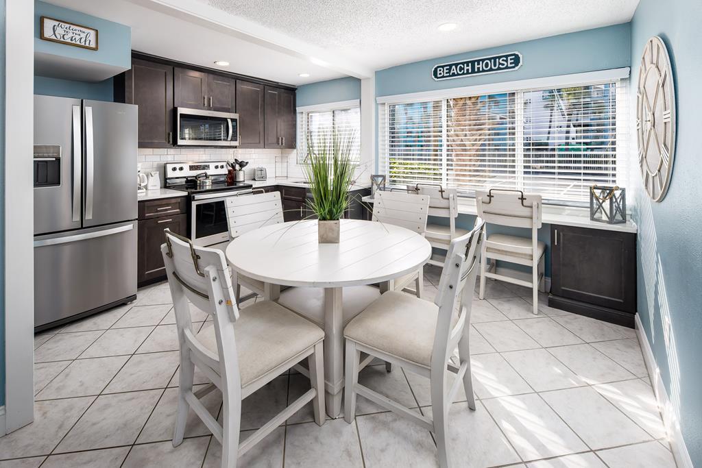 SEASPRAY CONDO - Residential