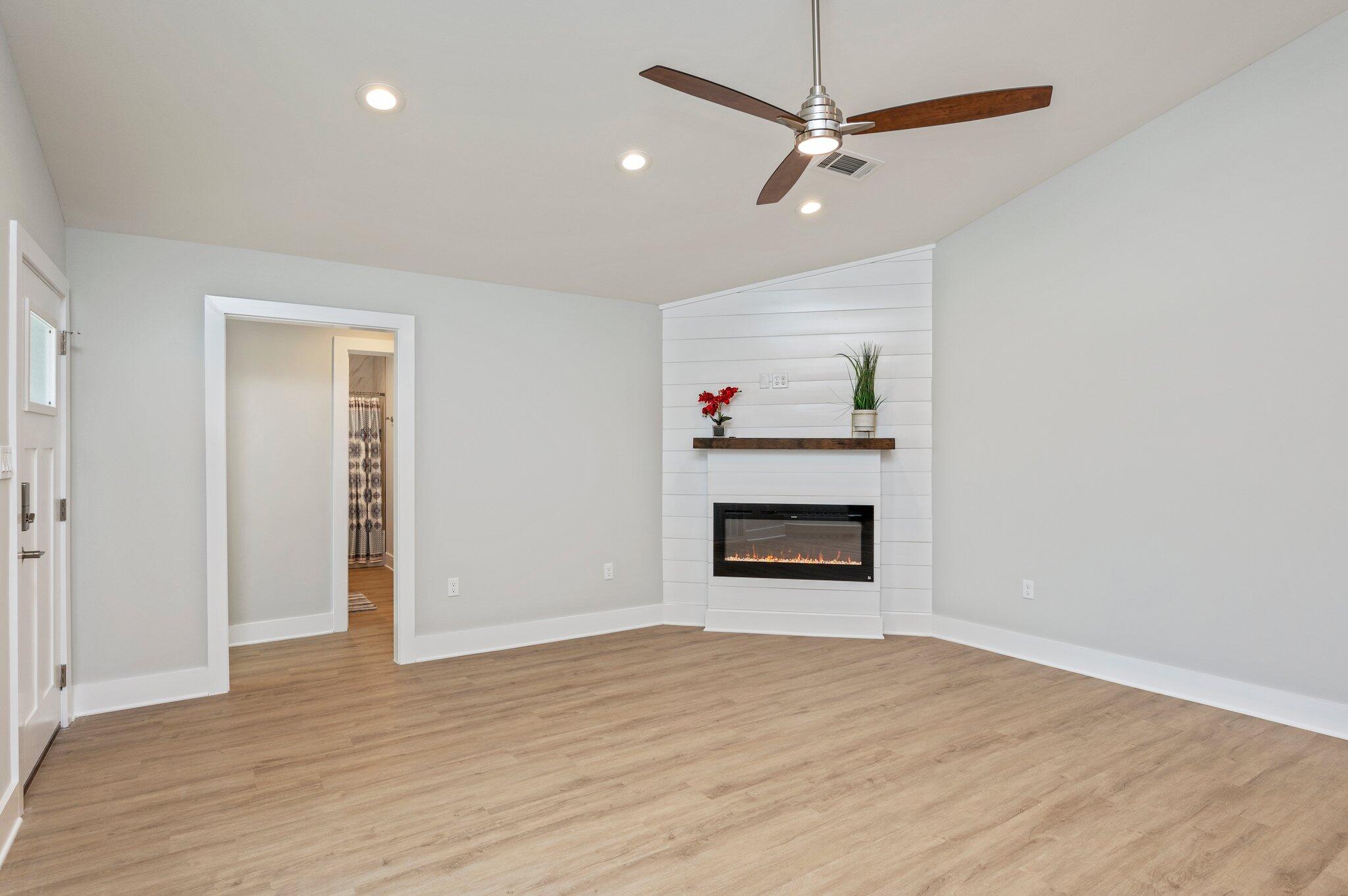 DRIFTWOOD ESTATES - Residential