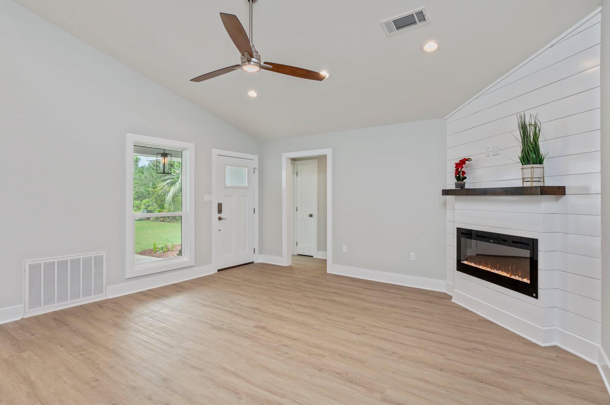 DRIFTWOOD ESTATES - Residential