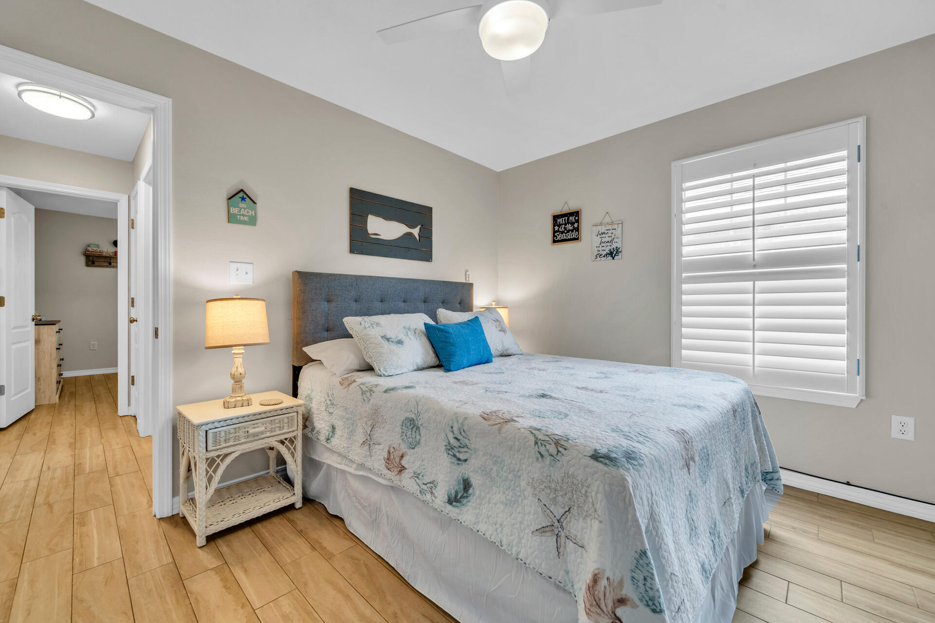 PARADISE RETREAT - Residential Lease