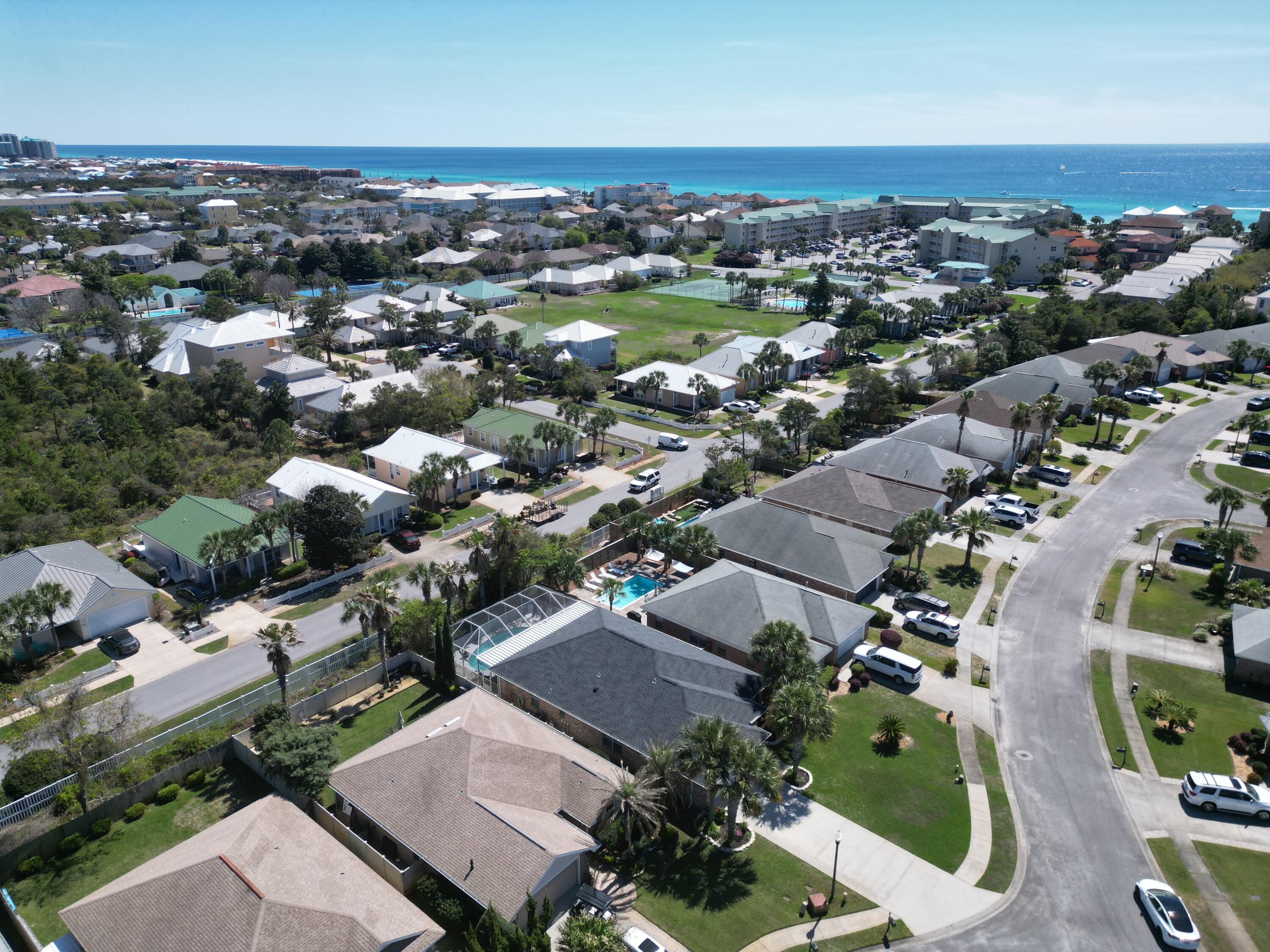 PARADISE RETREAT - Residential Lease