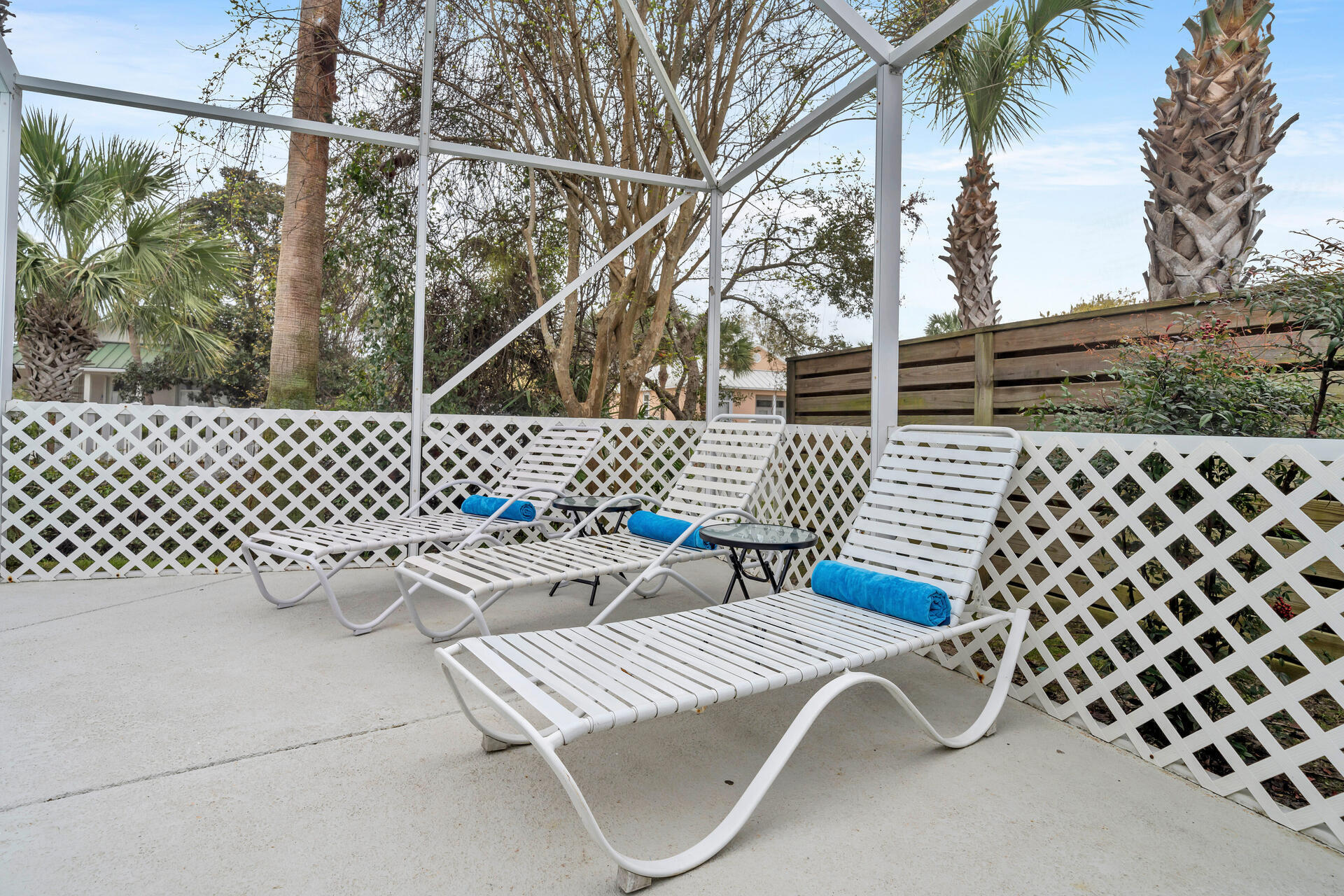 PARADISE RETREAT - Residential Lease