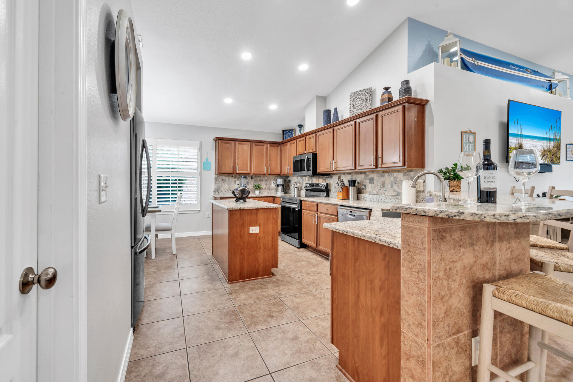 PARADISE RETREAT - Residential Lease