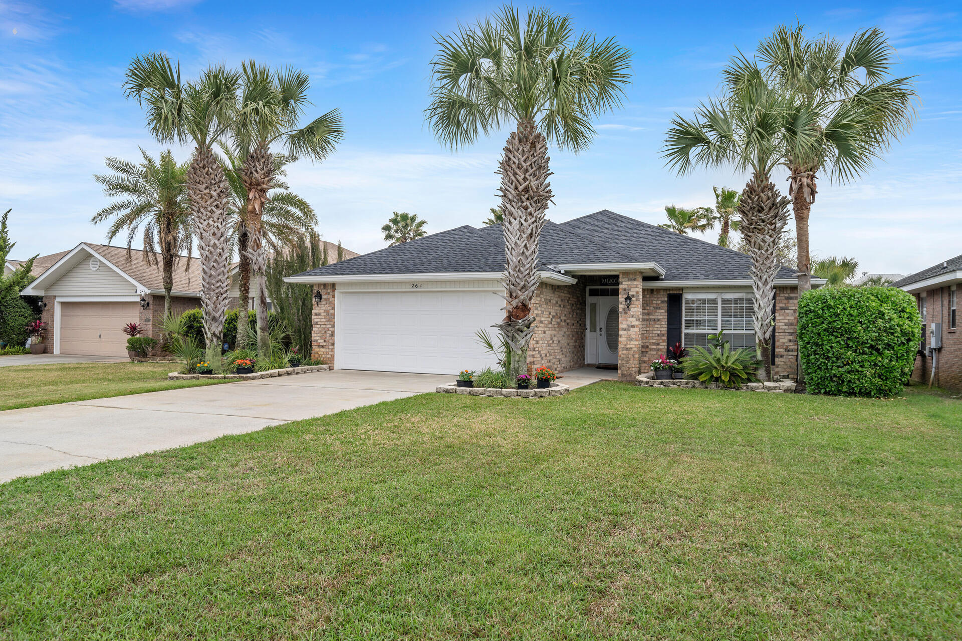 PARADISE RETREAT - Residential Lease