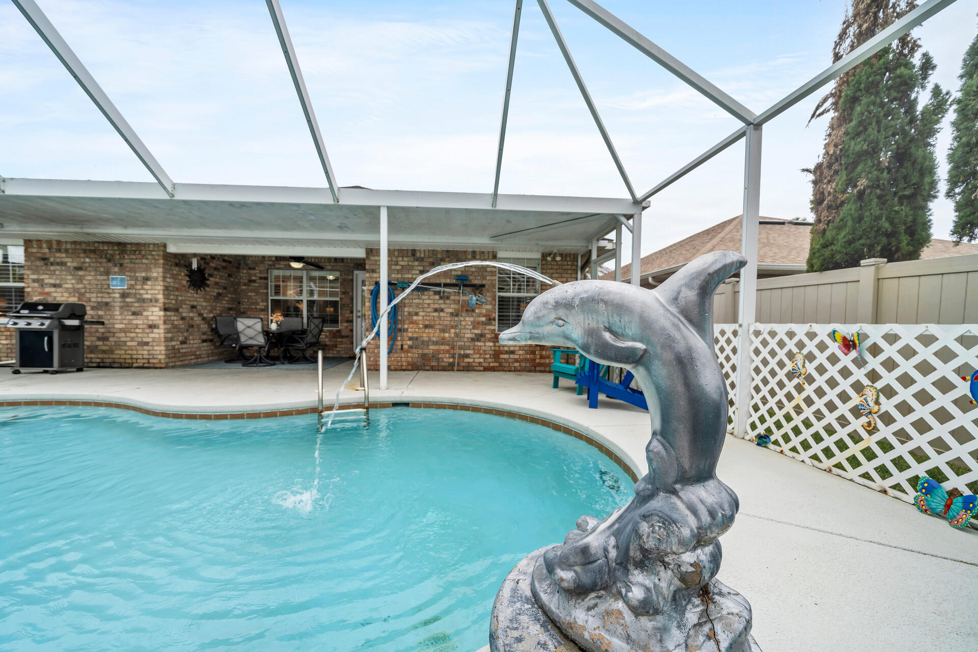 PARADISE RETREAT - Residential Lease