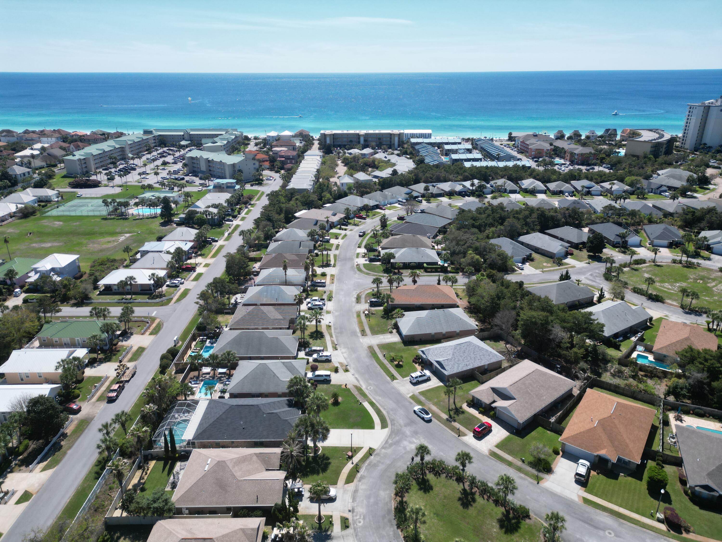 PARADISE RETREAT - Residential Lease