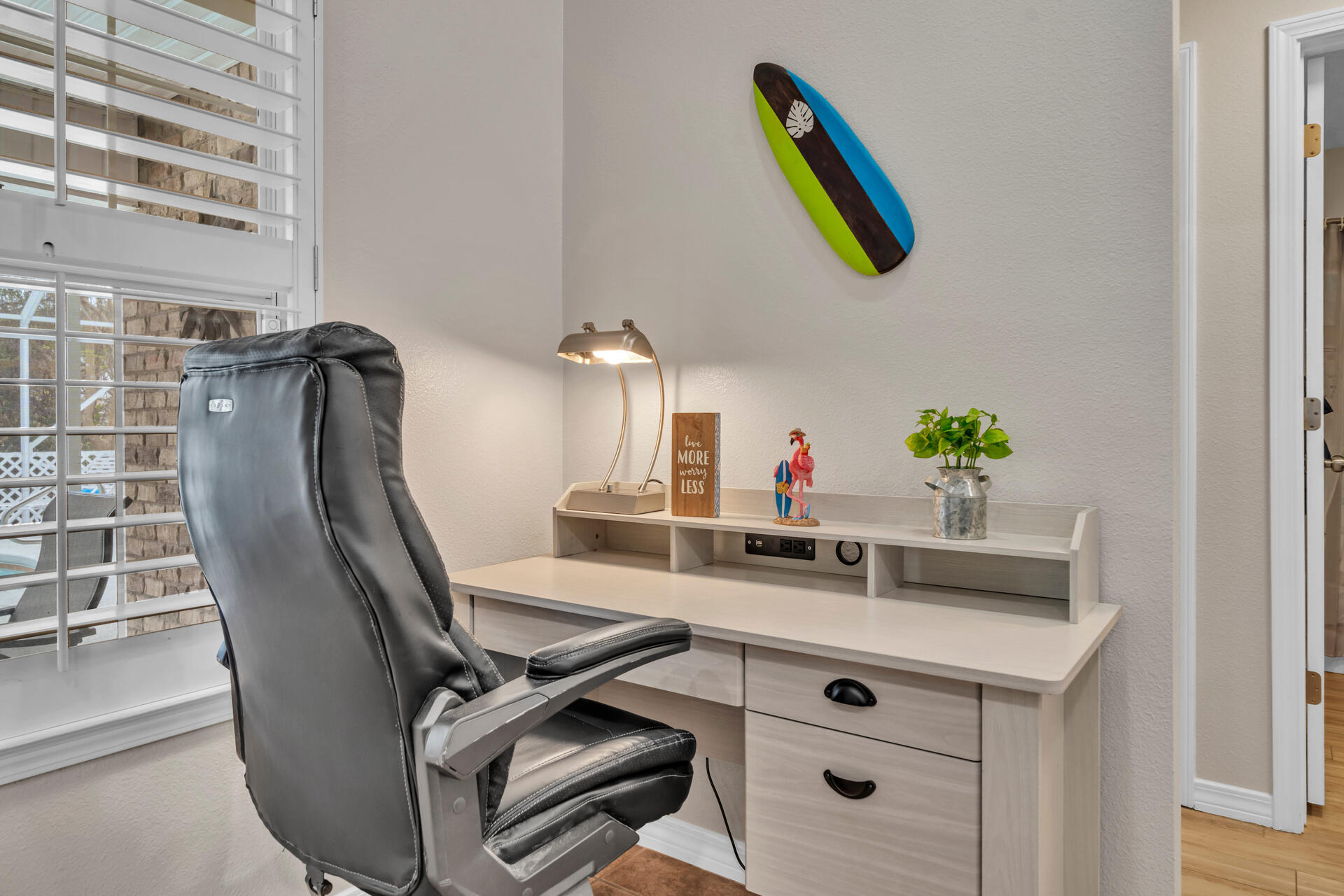 PARADISE RETREAT - Residential Lease