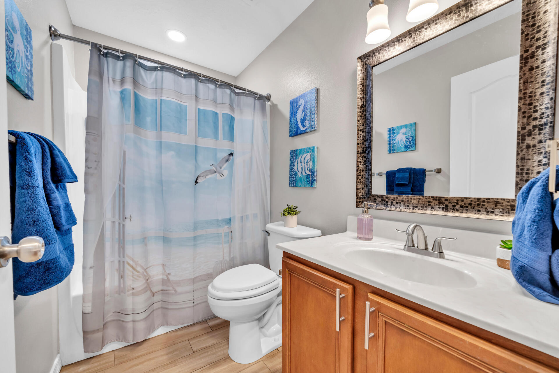 PARADISE RETREAT - Residential Lease