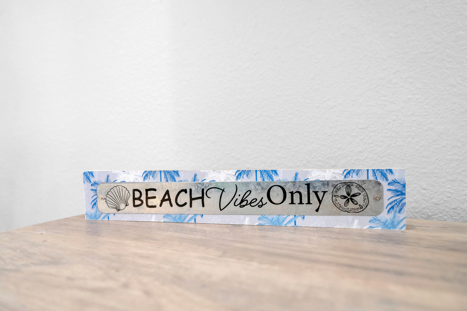 PARADISE RETREAT - Residential Lease