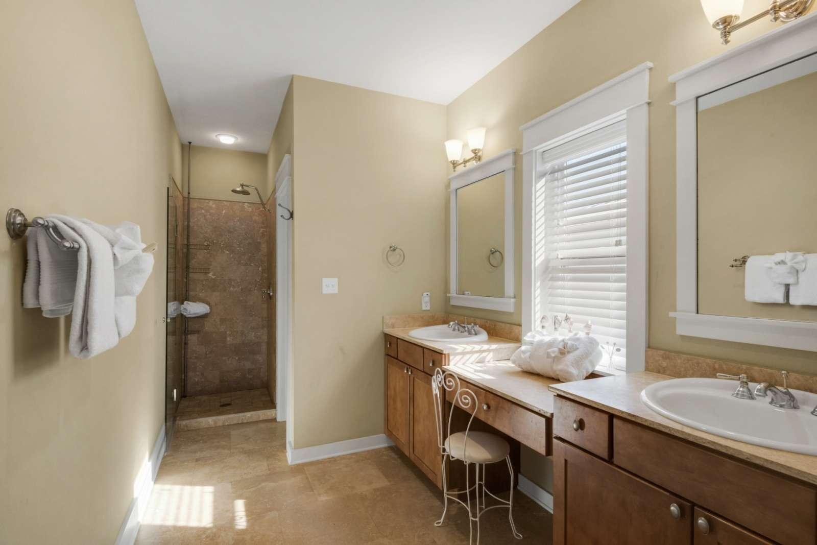 BEACH HAVEN COTTAGES - Residential