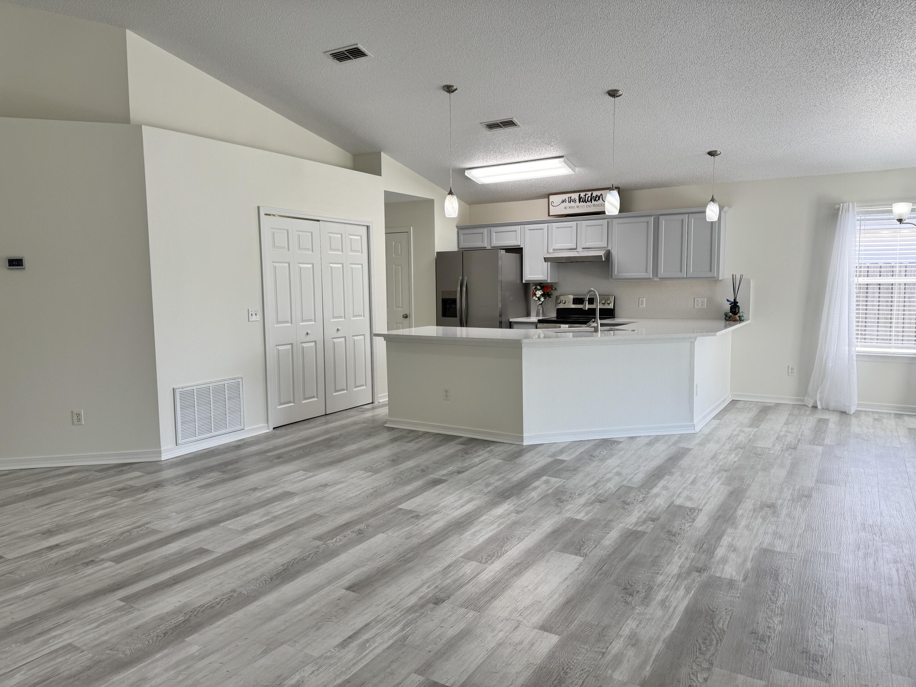 REDSTONE ESTATES - Residential