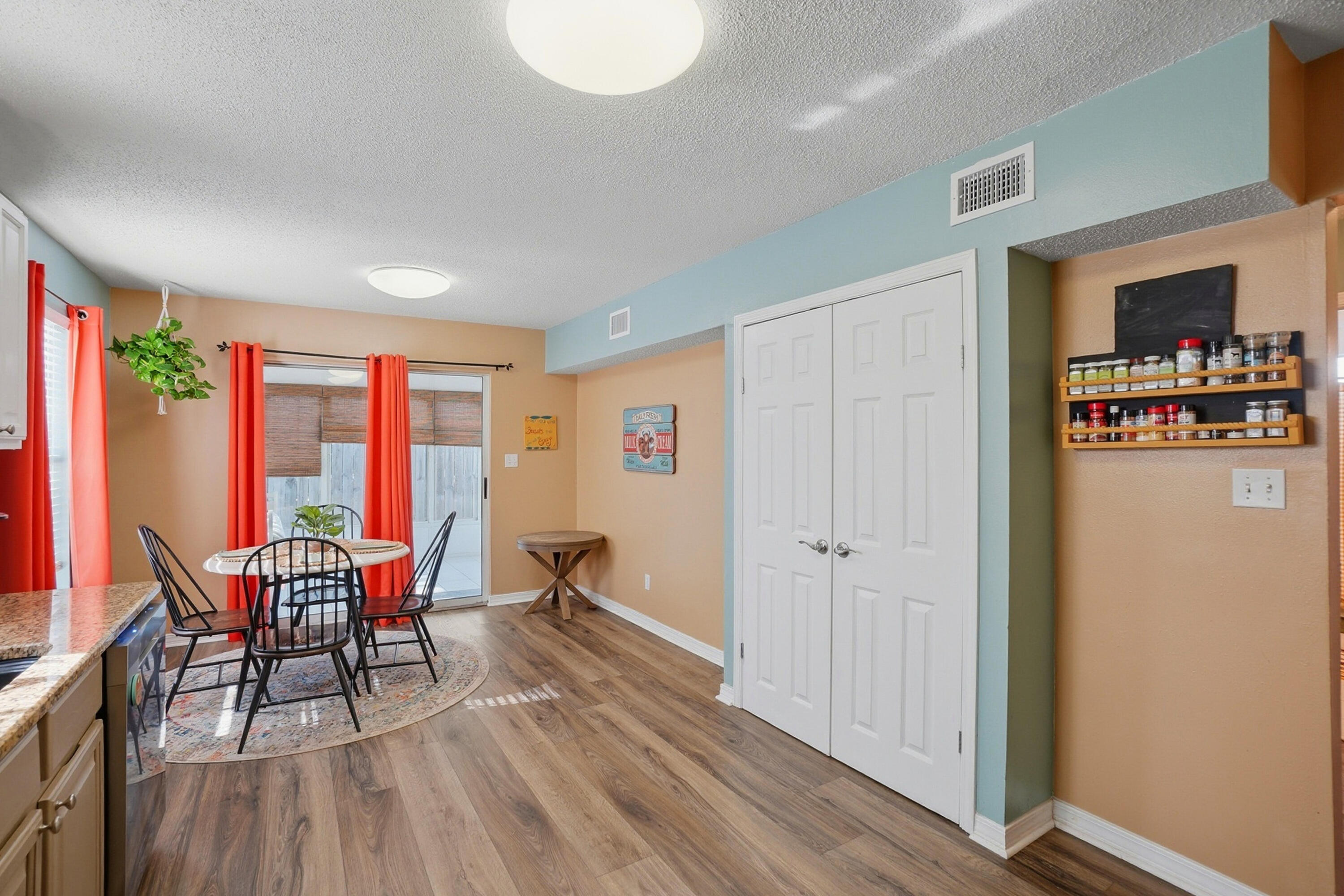 WOODLAND PARK ESTATES - Residential