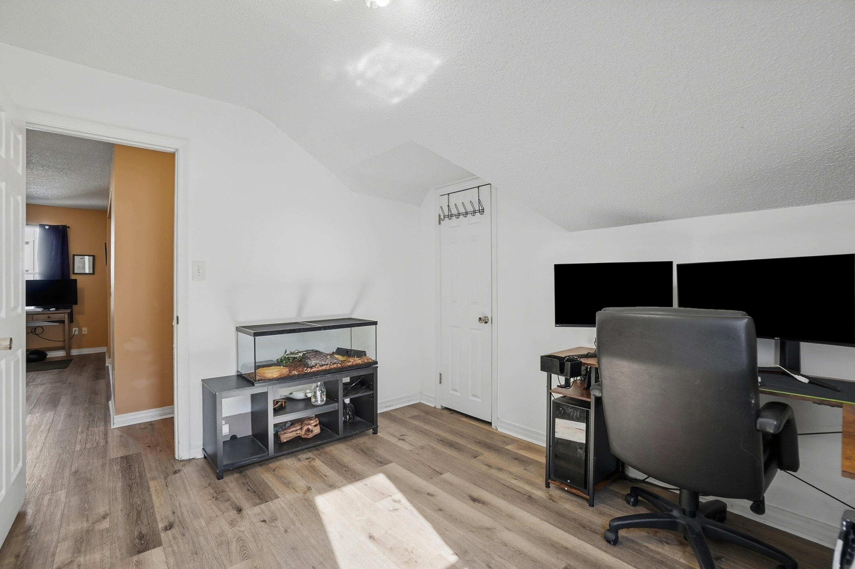 WOODLAND PARK ESTATES - Residential