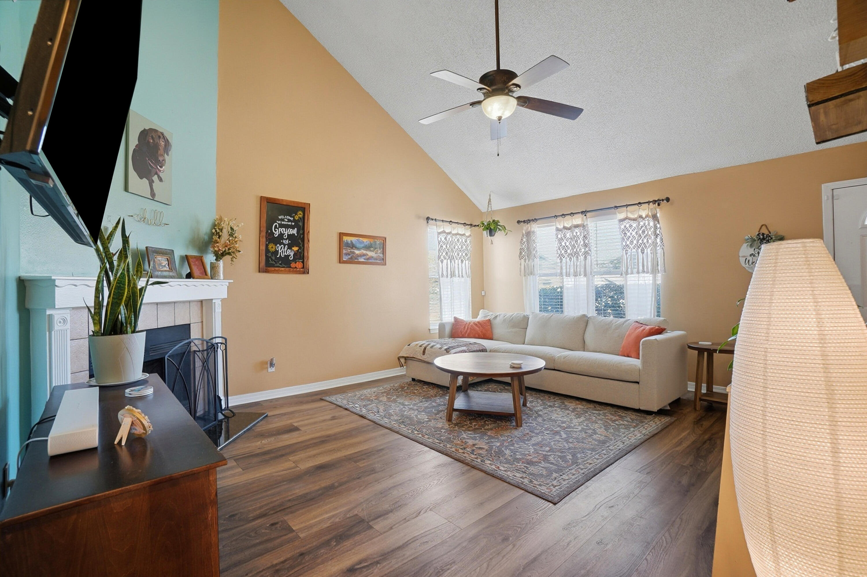 WOODLAND PARK ESTATES - Residential