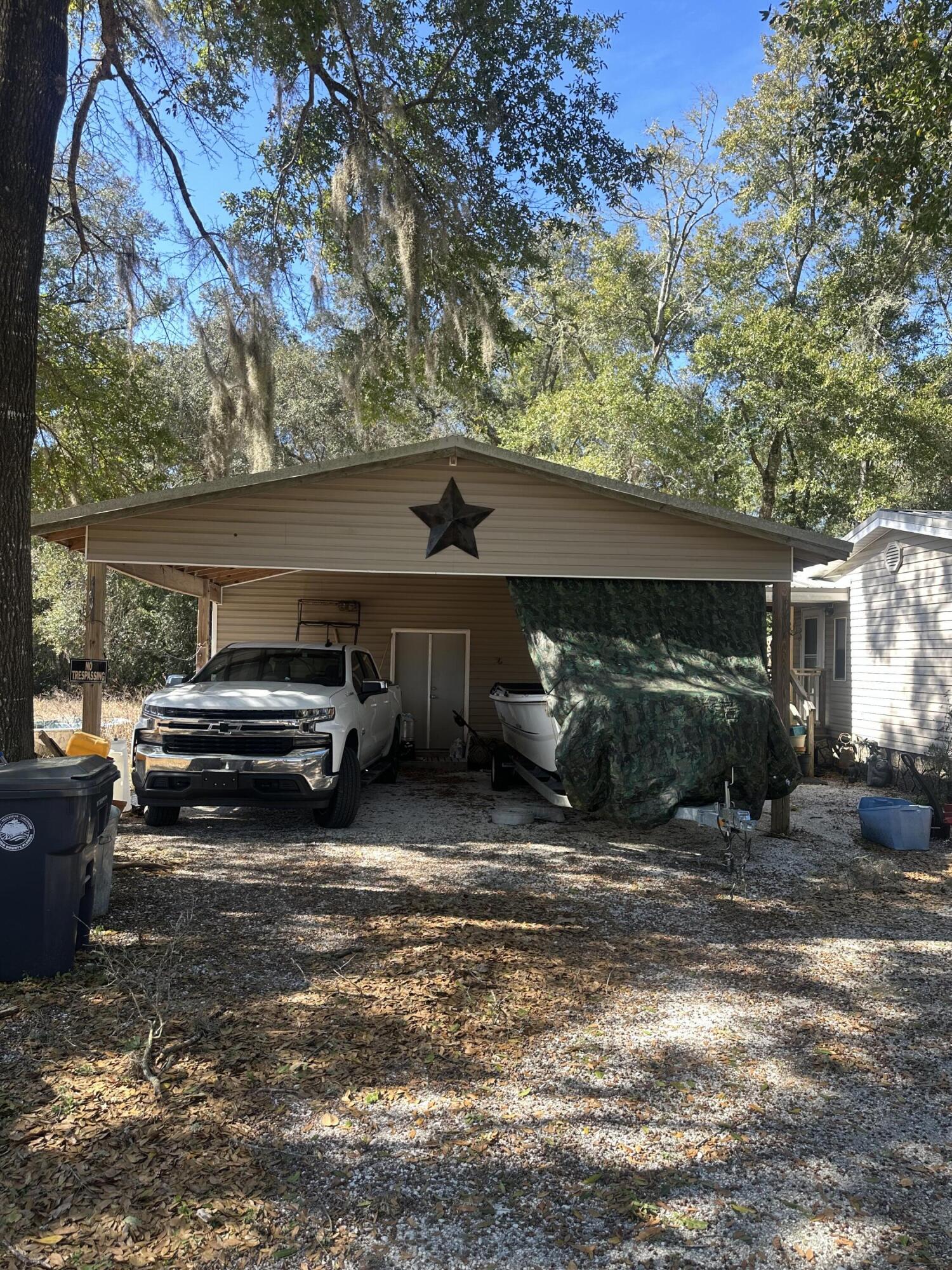 NO RECORDED SUBDIVISION - Residential