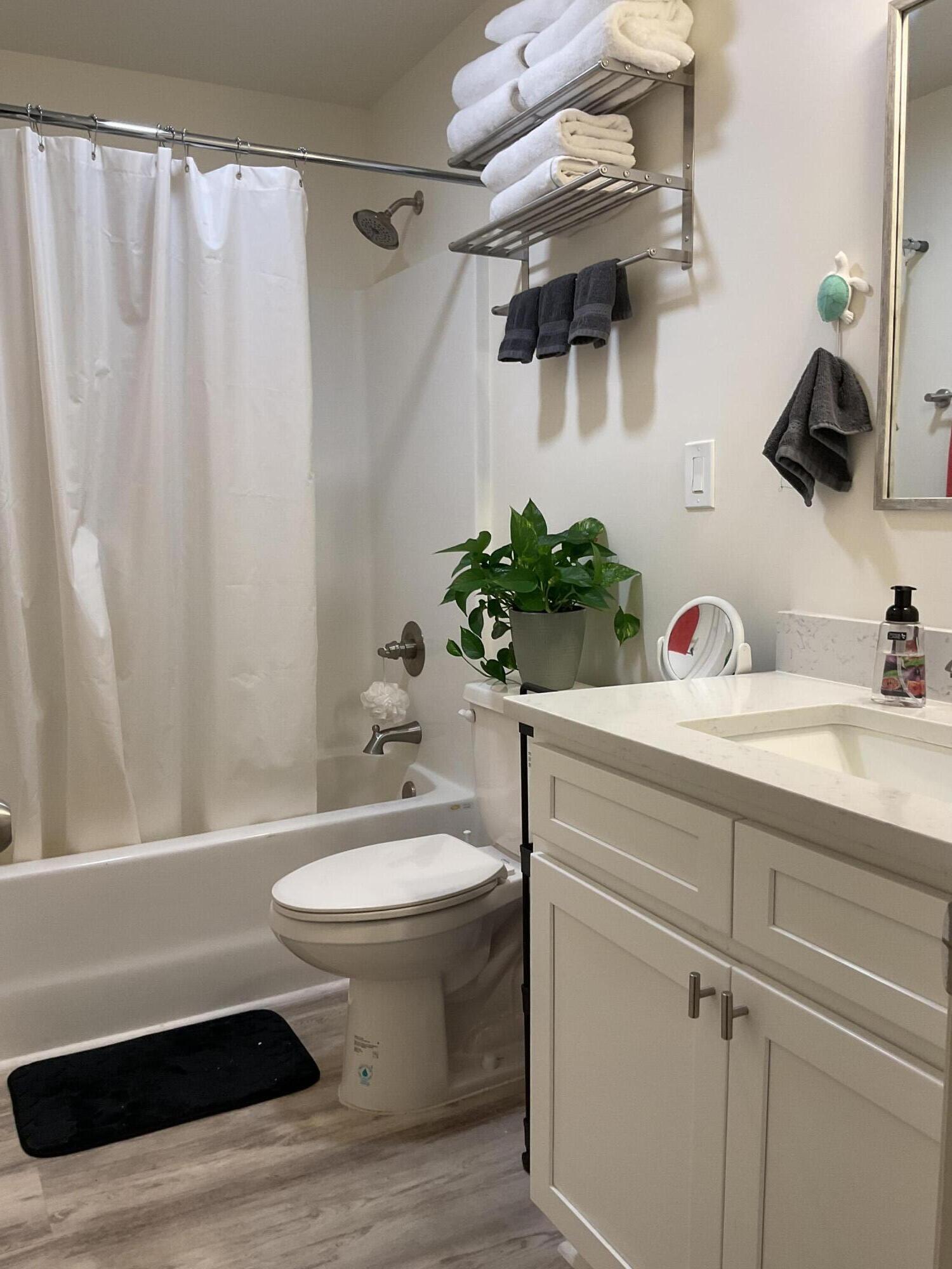 ISLAND HOME CONDO - Residential