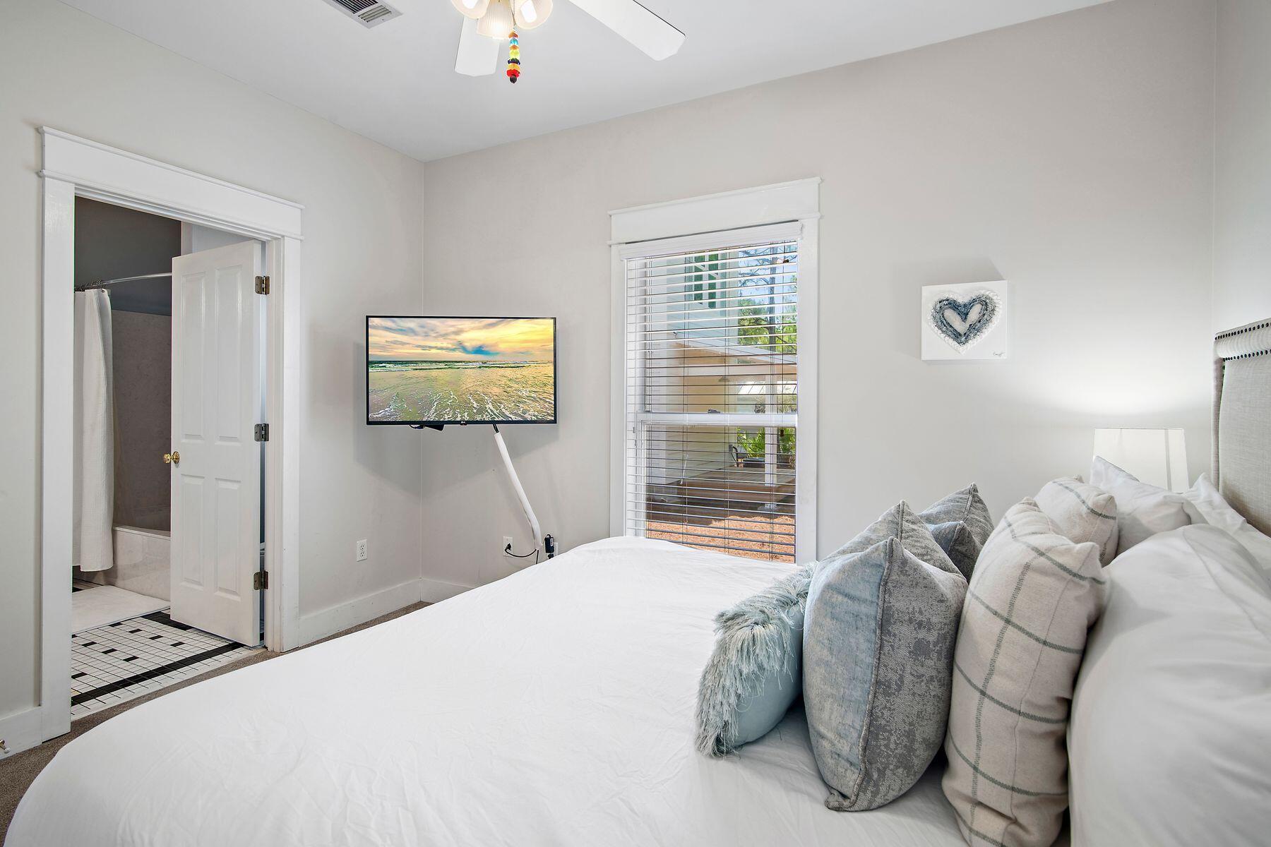 GROVE BY THE SEA 1ST ADDN - Residential