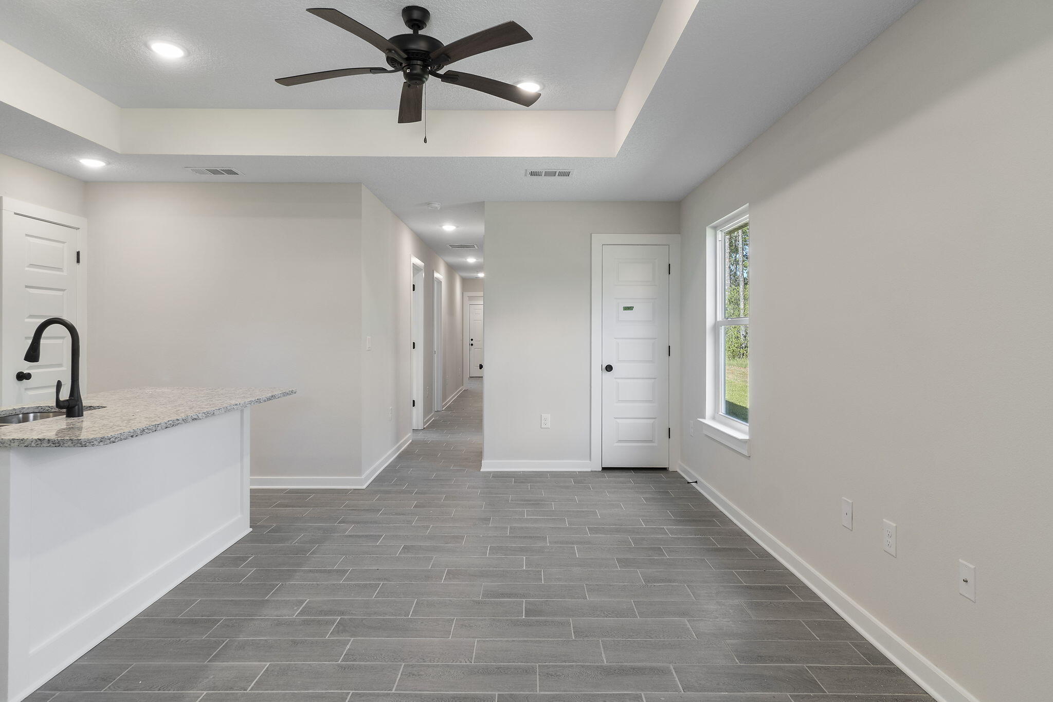 AVALON BEACH - Residential