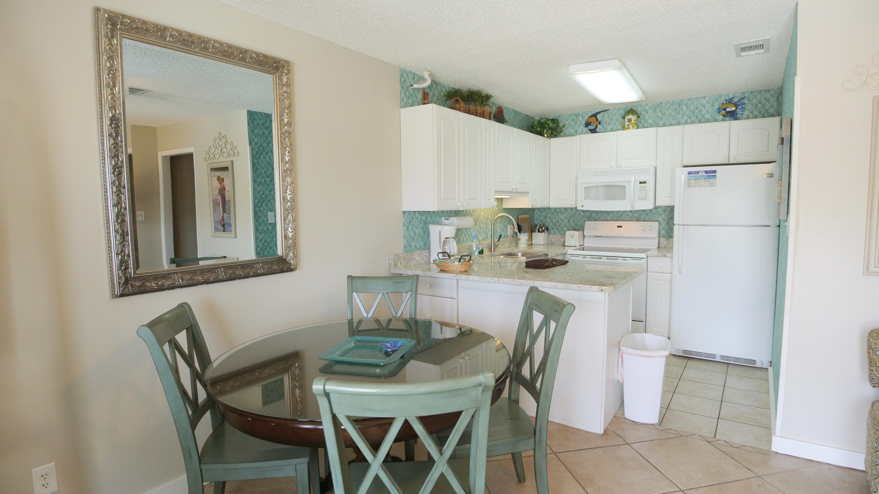 SUMMER BREEZE CONDO - Residential