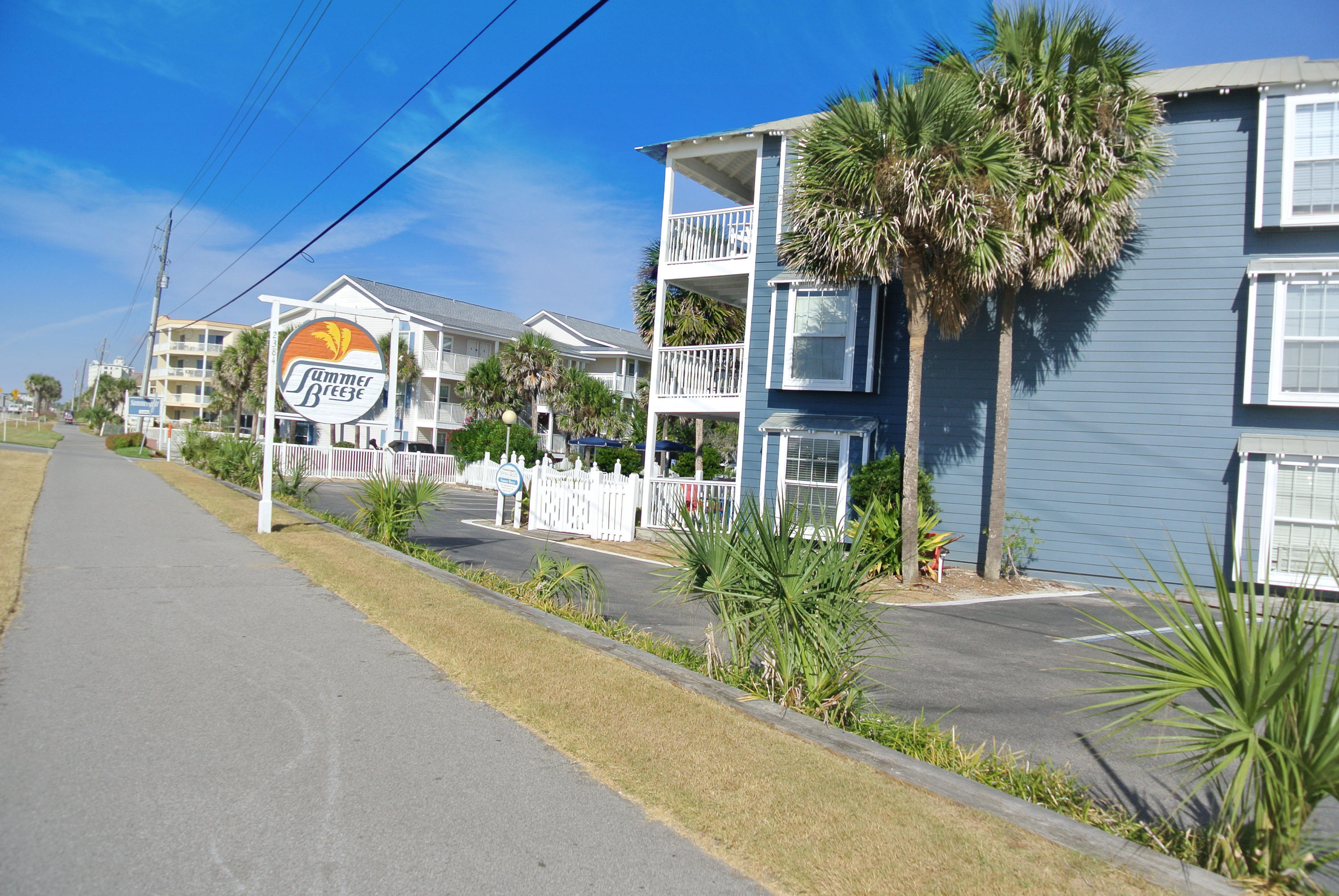 SUMMER BREEZE CONDO - Residential