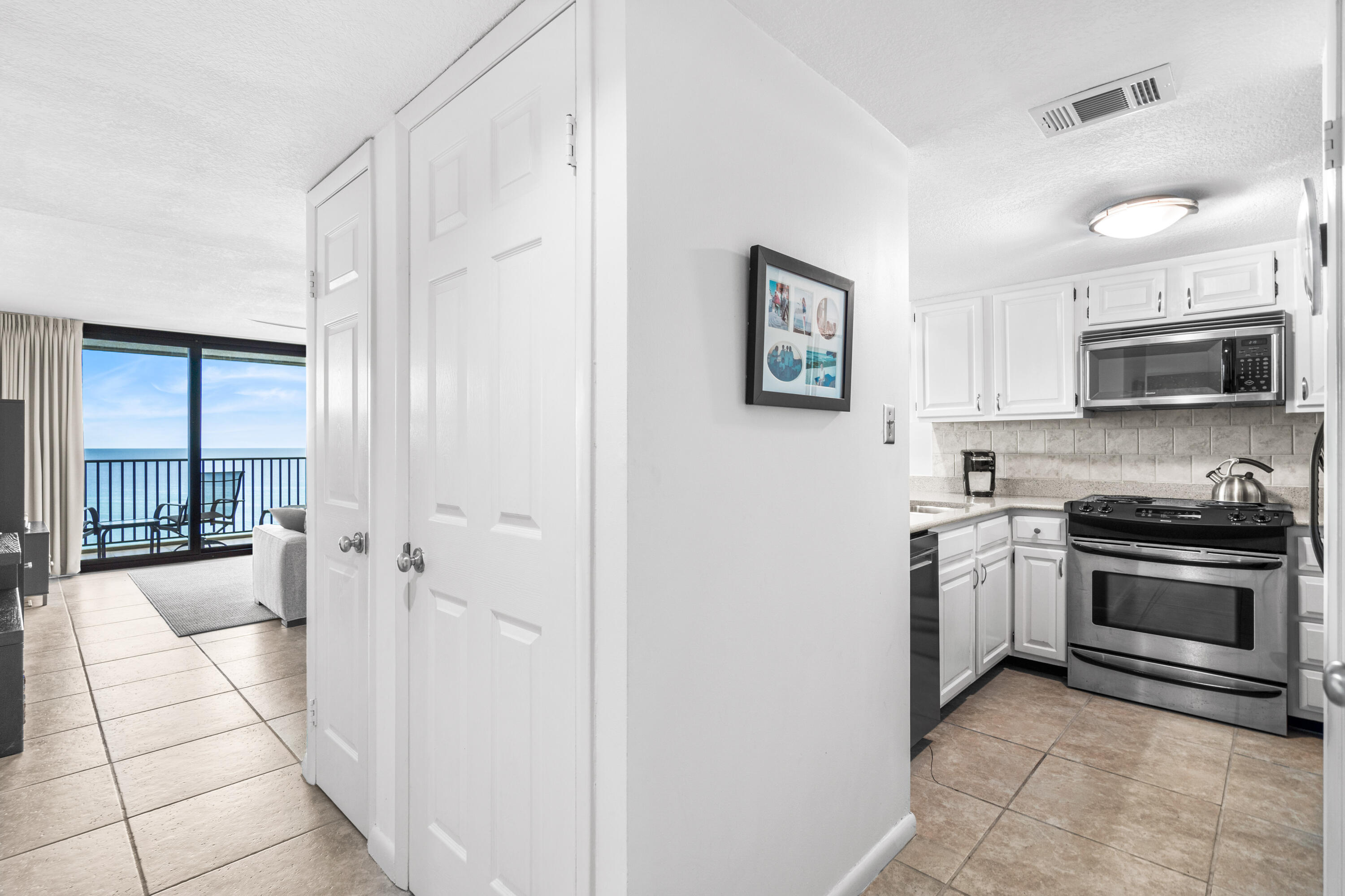 ONE SEAGROVE PLACE CONDOMINIUMS - Residential