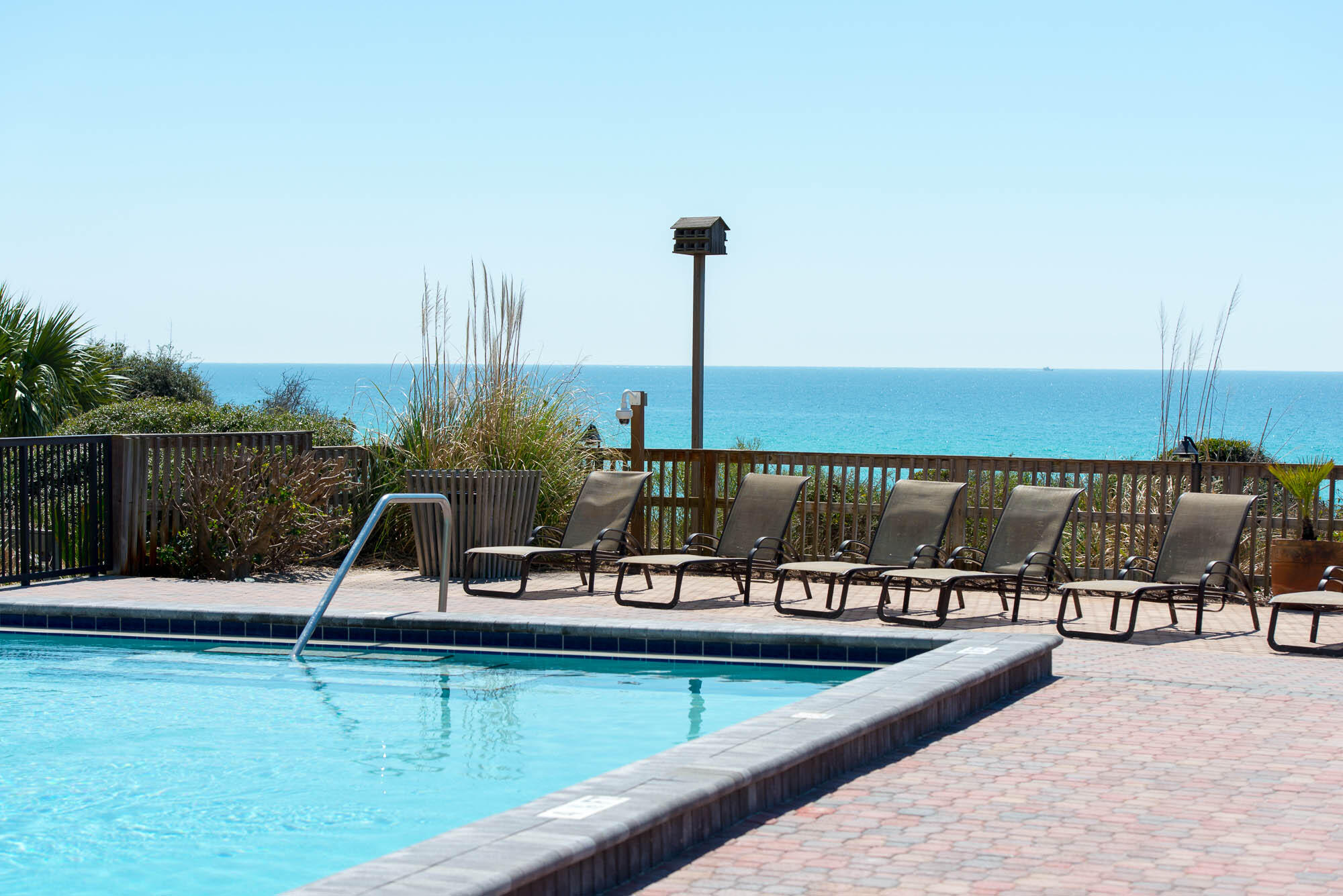 ONE SEAGROVE PLACE CONDOMINIUMS - Residential