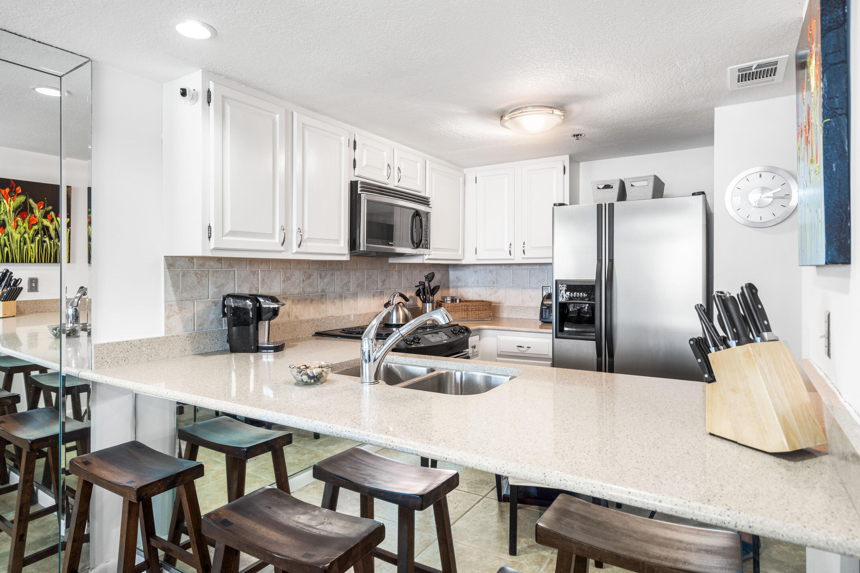 ONE SEAGROVE PLACE CONDOMINIUMS - Residential