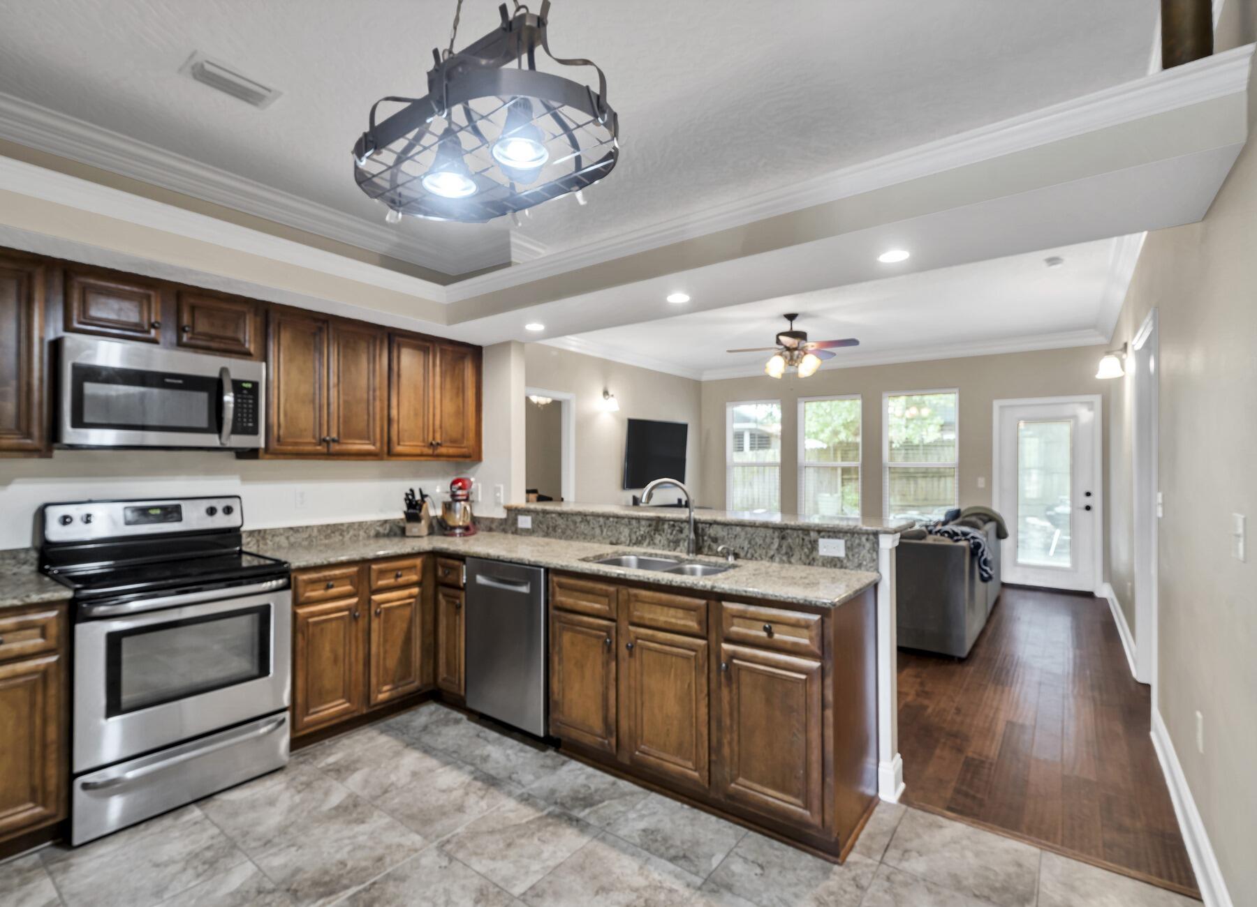TRAILWOOD ESTATES - Residential