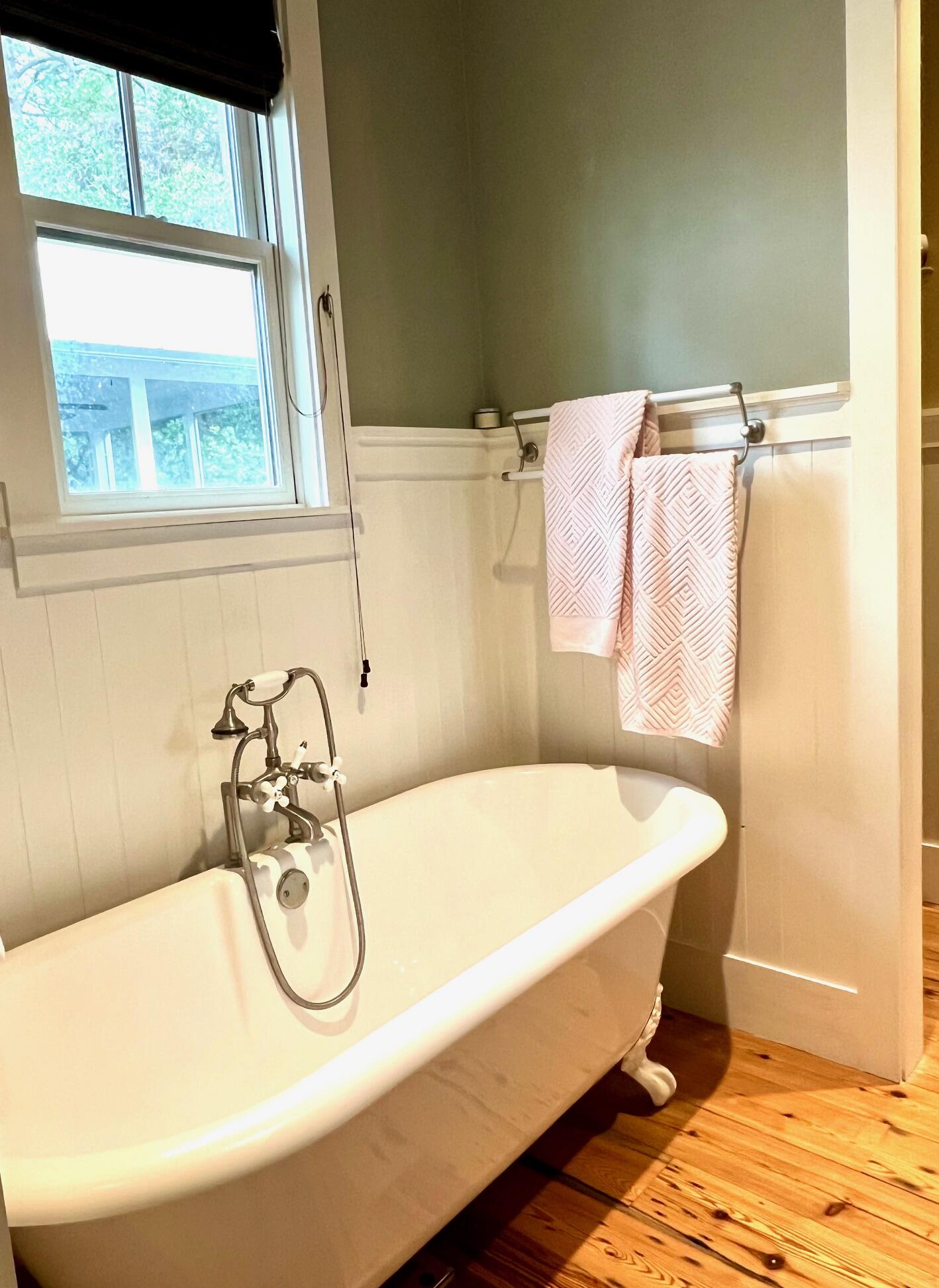 GRAYTON BAYOU - Residential