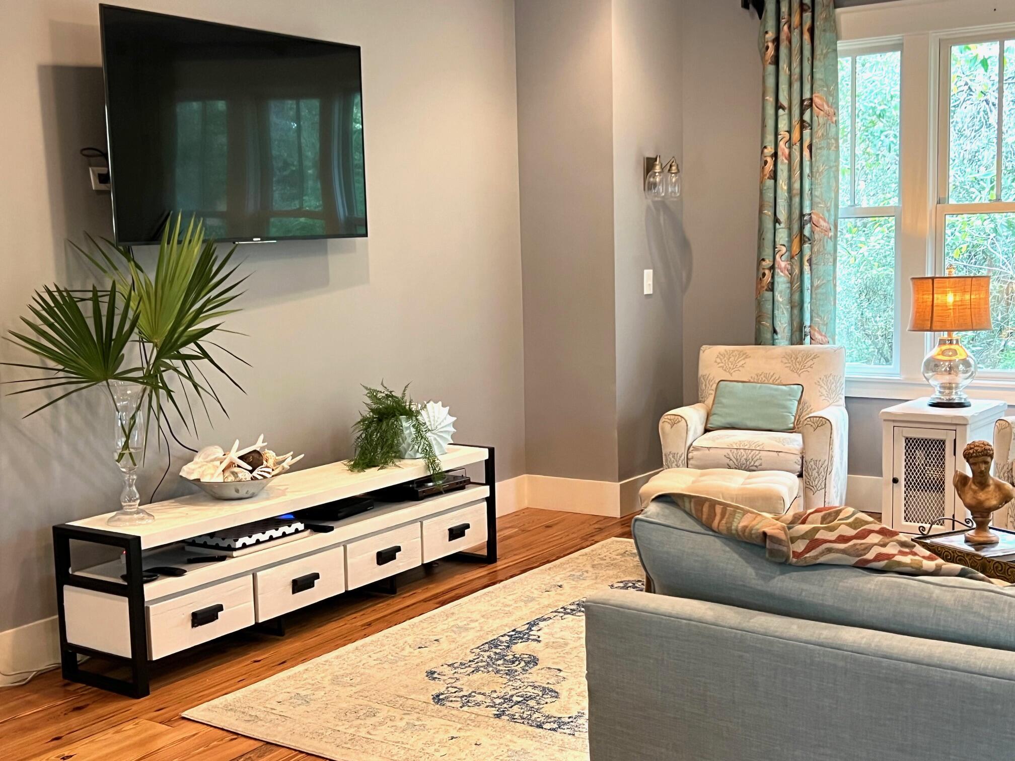 GRAYTON BAYOU - Residential