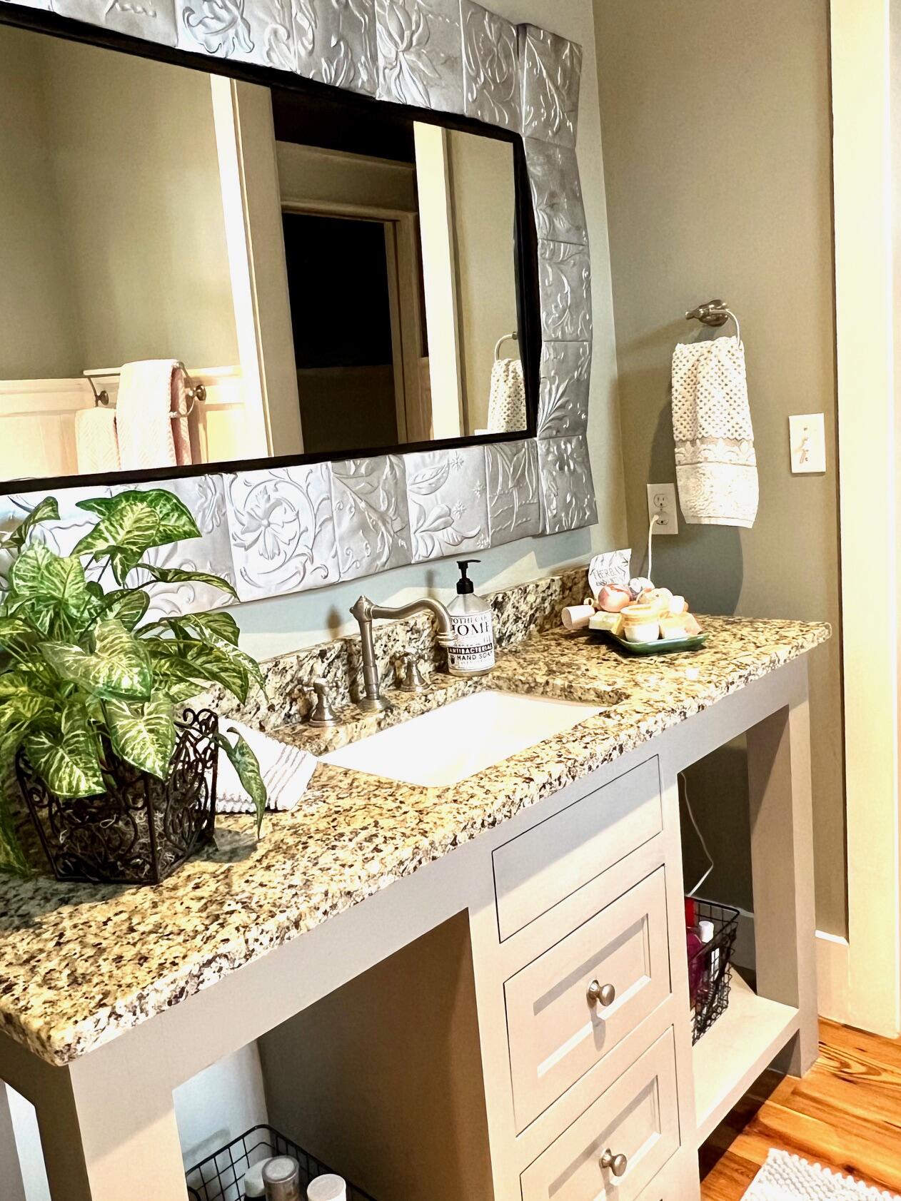 GRAYTON BAYOU - Residential