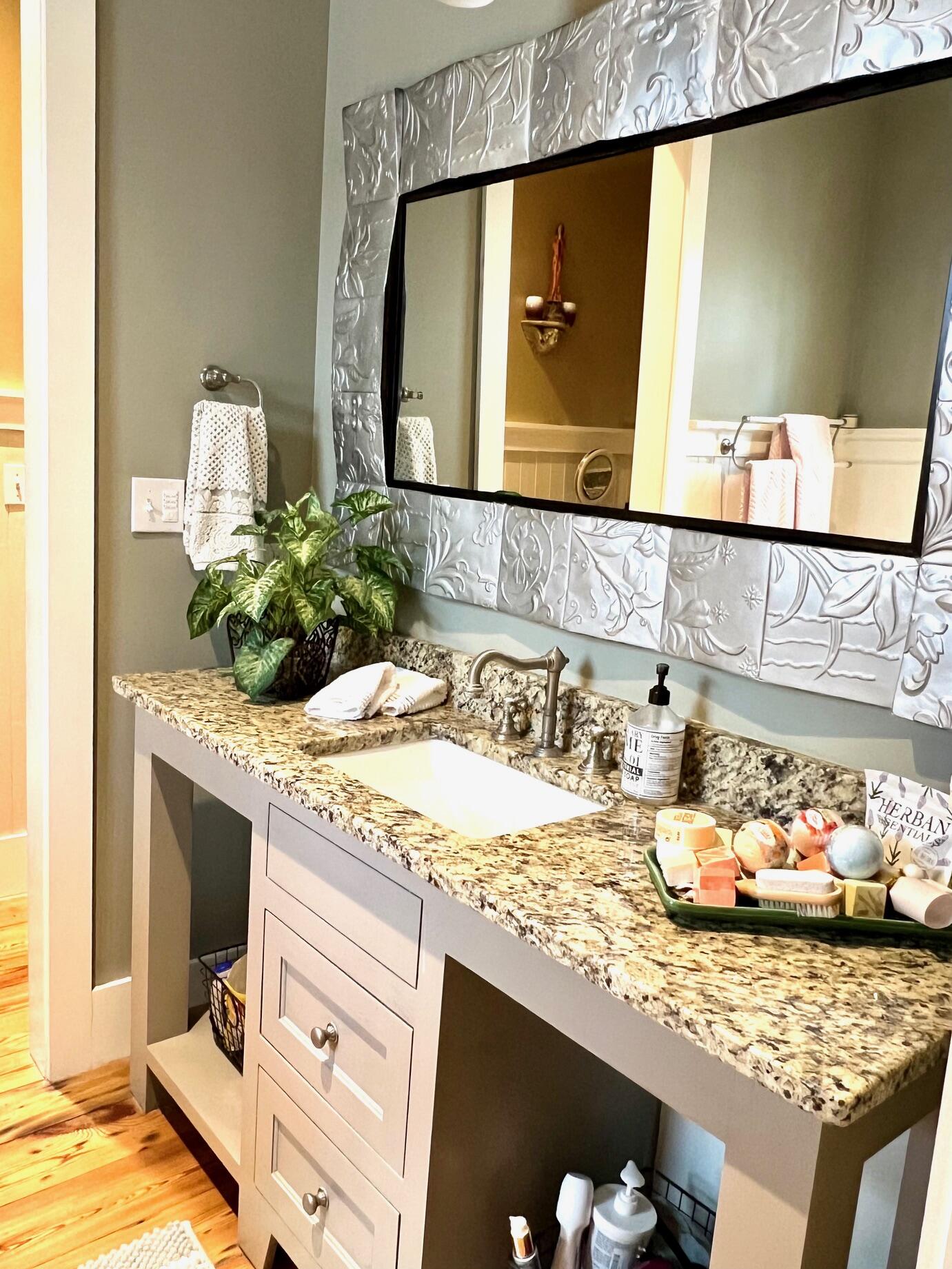 GRAYTON BAYOU - Residential