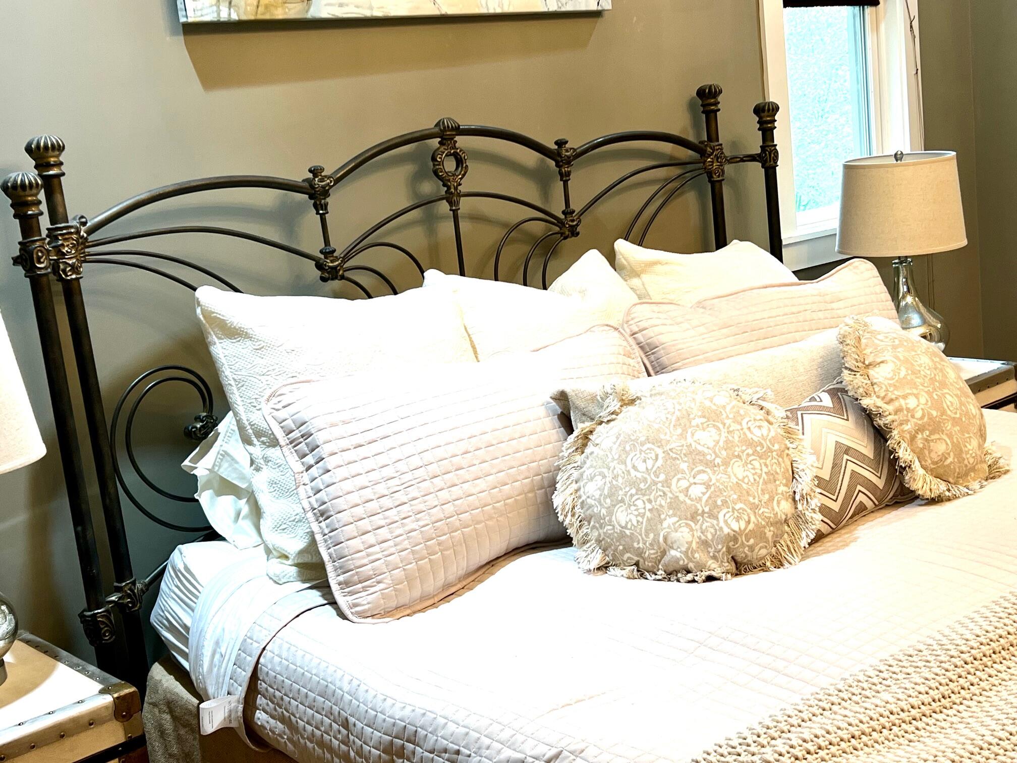 GRAYTON BAYOU - Residential