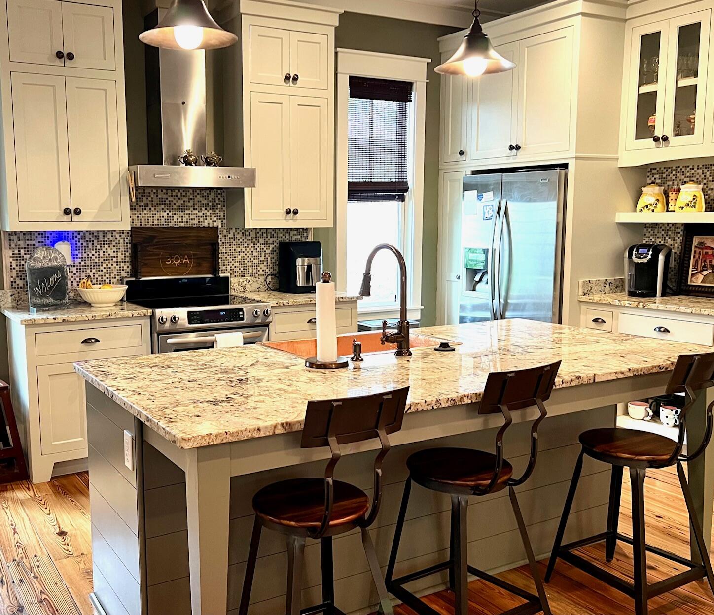 GRAYTON BAYOU - Residential