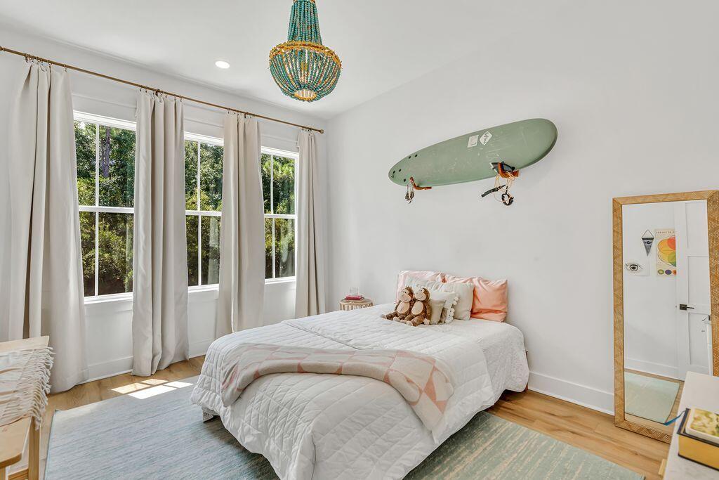 SECLUSION BAY - Residential