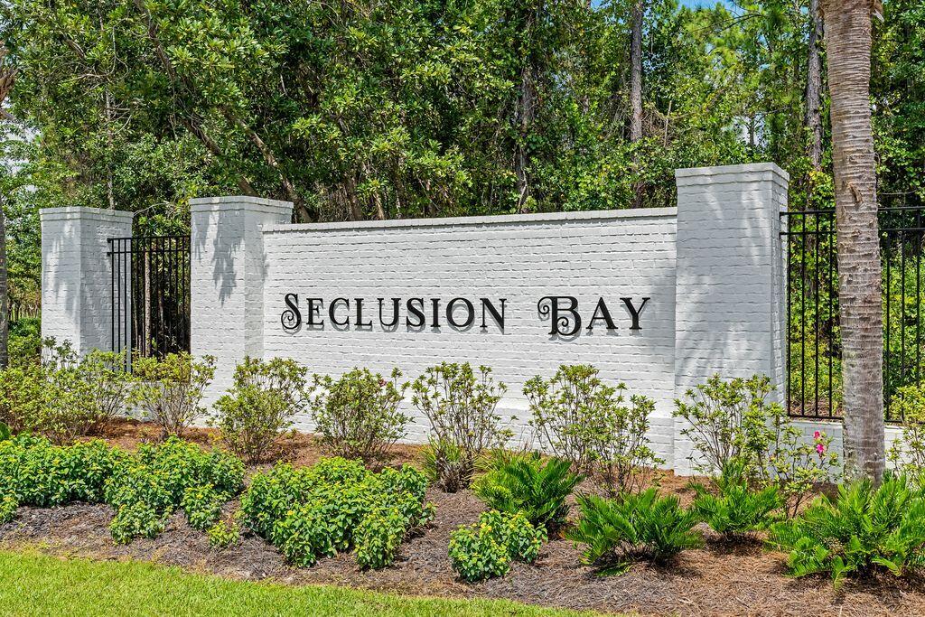 SECLUSION BAY - Residential