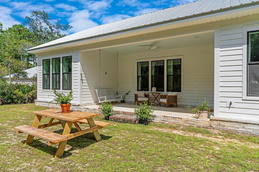 SECLUSION BAY - Residential