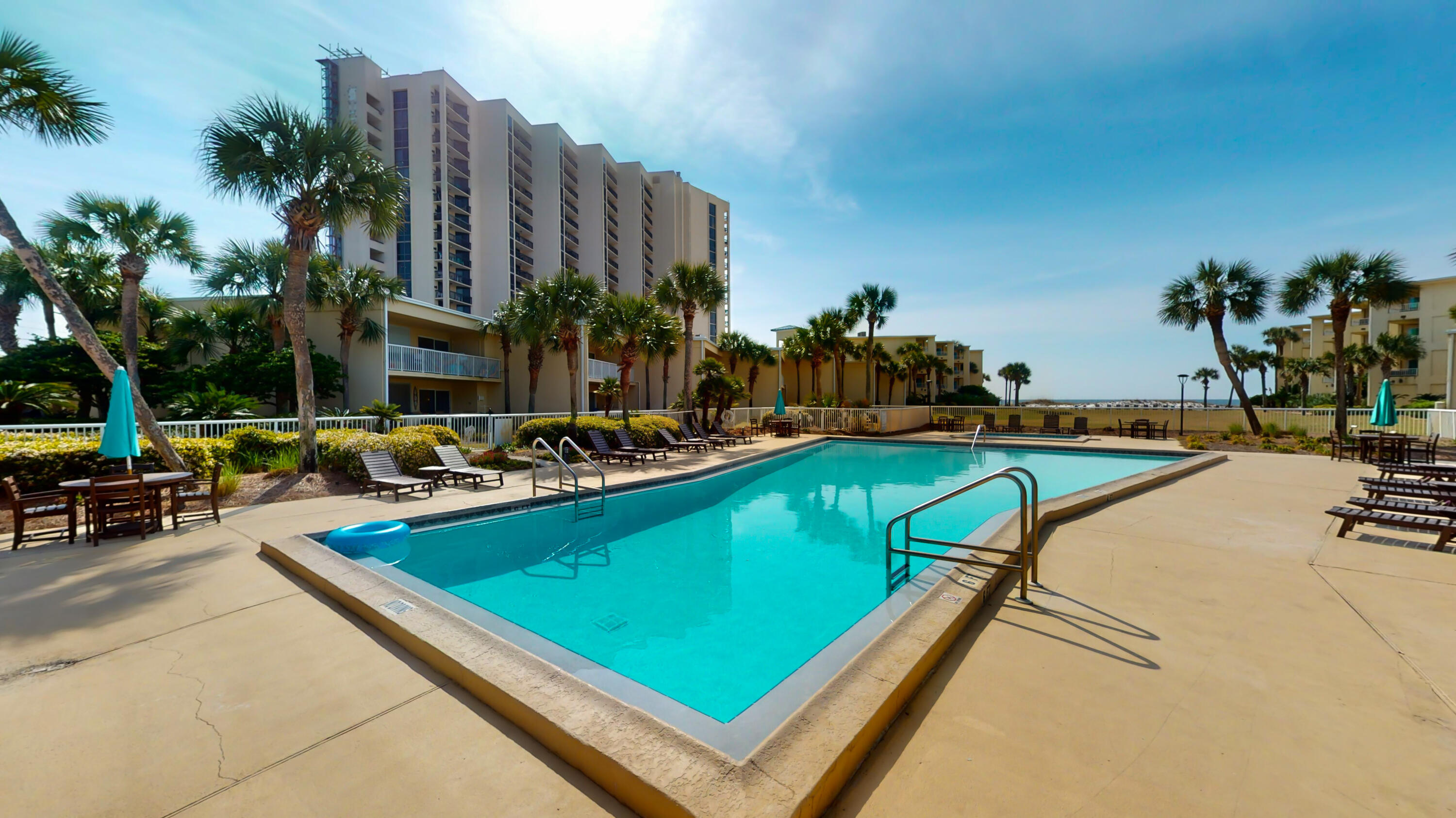 SILVER DUNES CONDO - Residential
