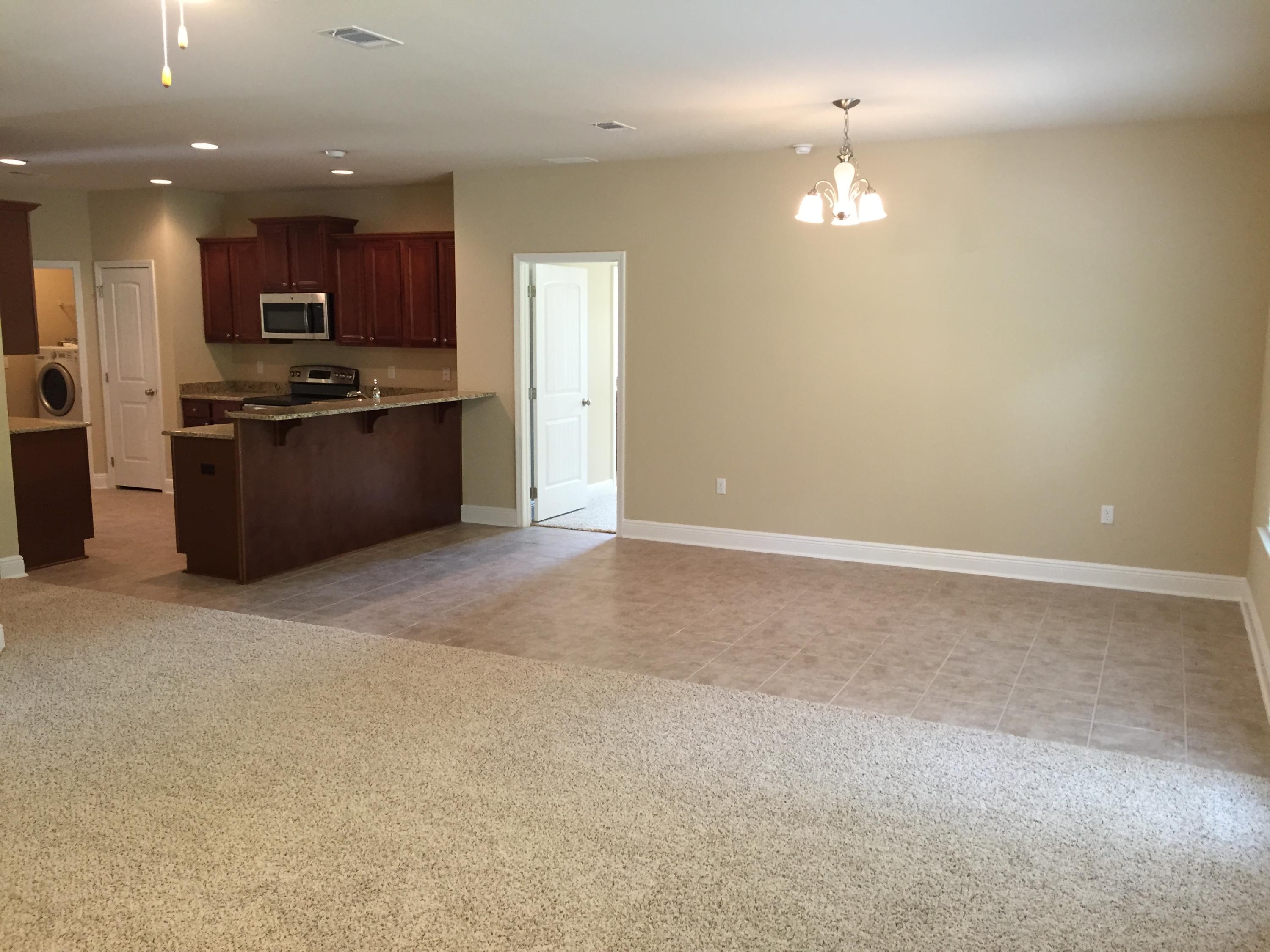 LAGRANGE LANDING - Residential