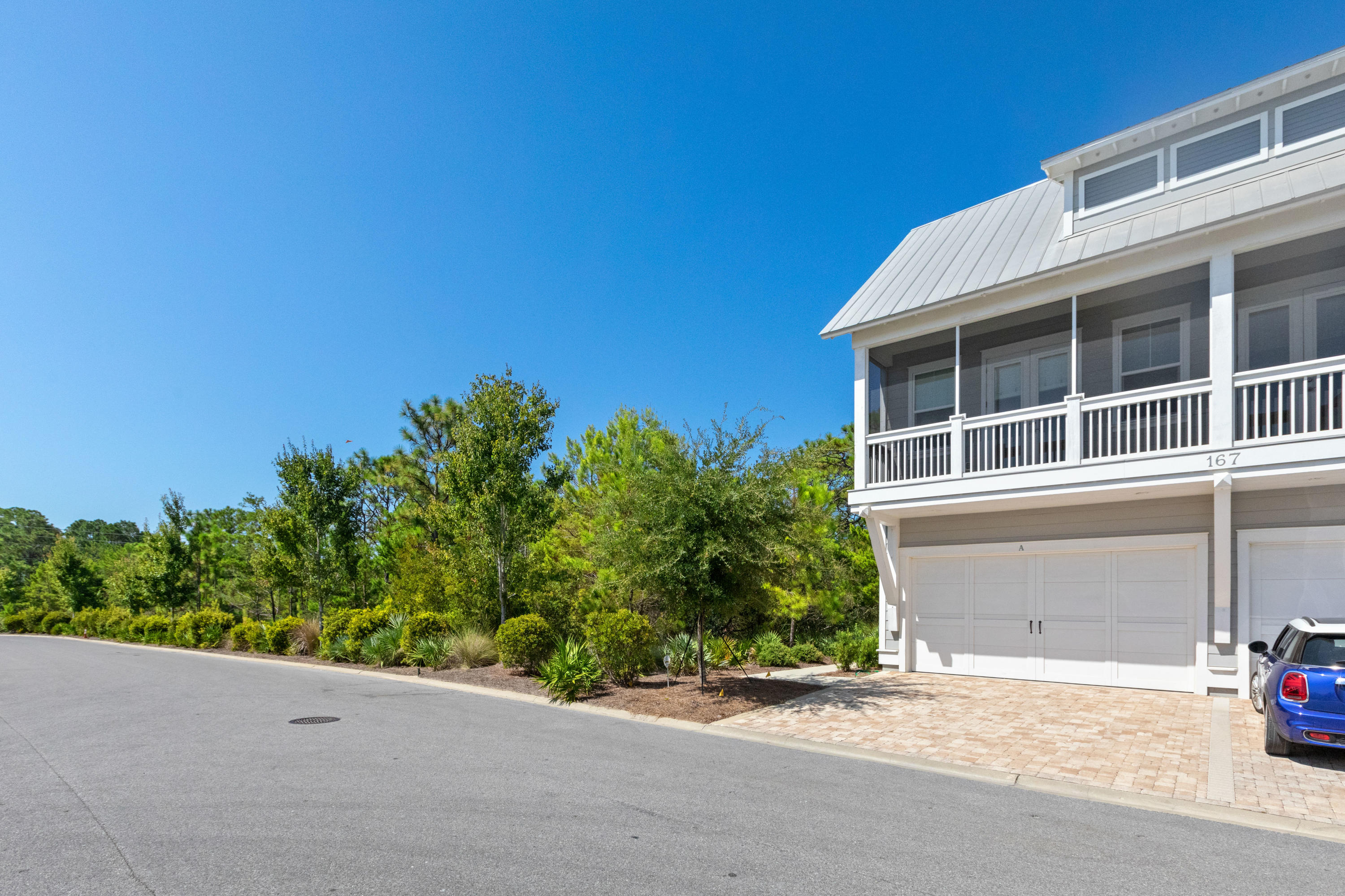 Prominence Triplex - Residential