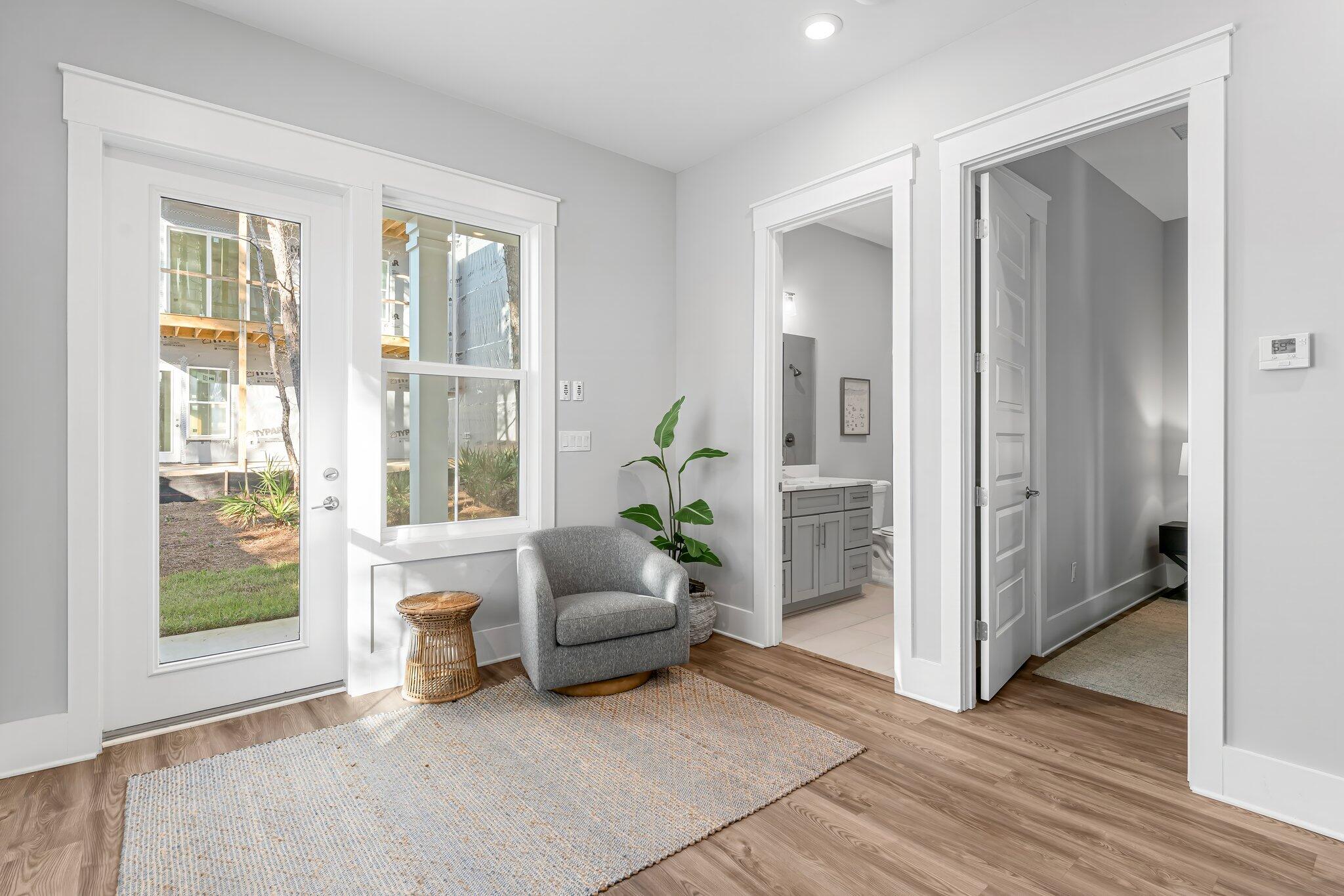 TWIN PALMS - Residential