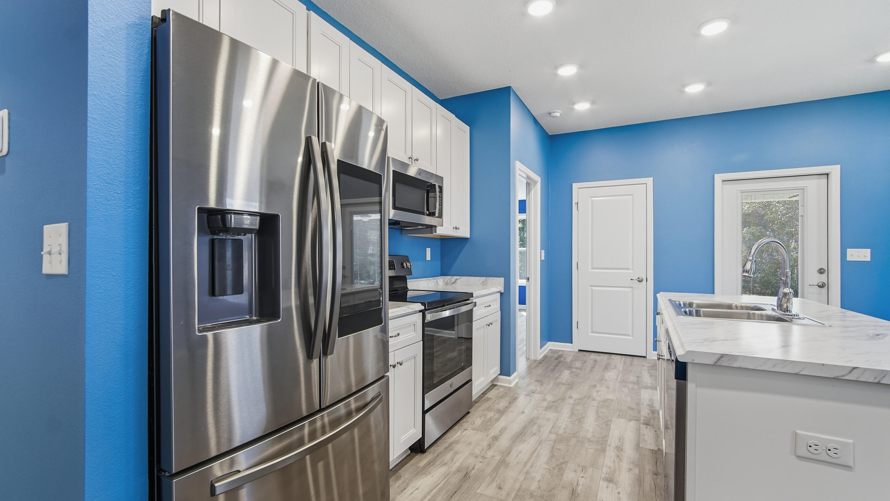 IMPERIAL LAKES UNIT II - Residential