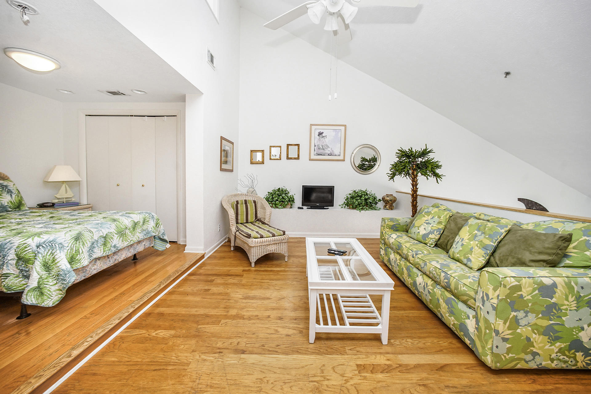 CABANA CLUB CONDO - Residential