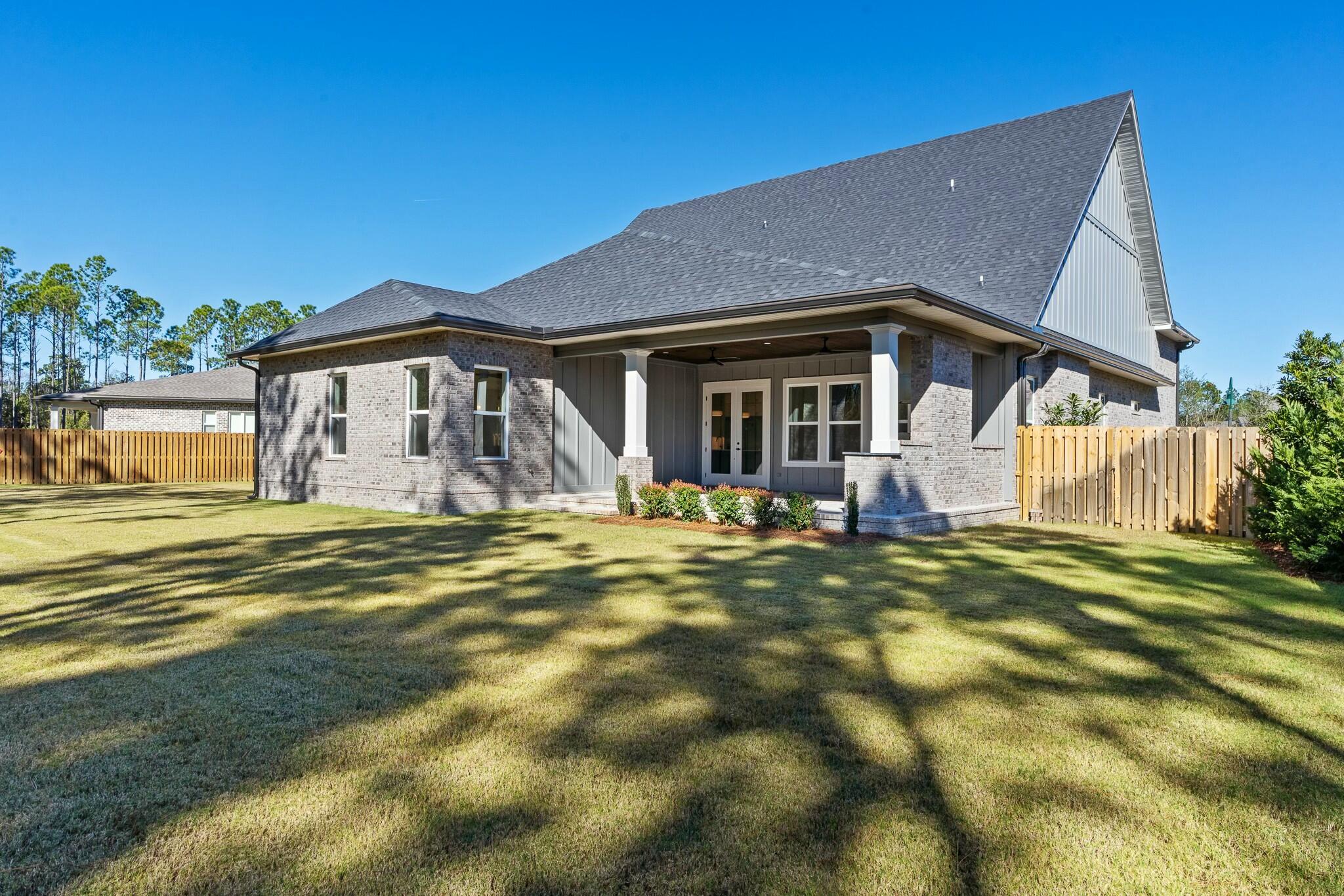 HAMMOCK BAY - Residential