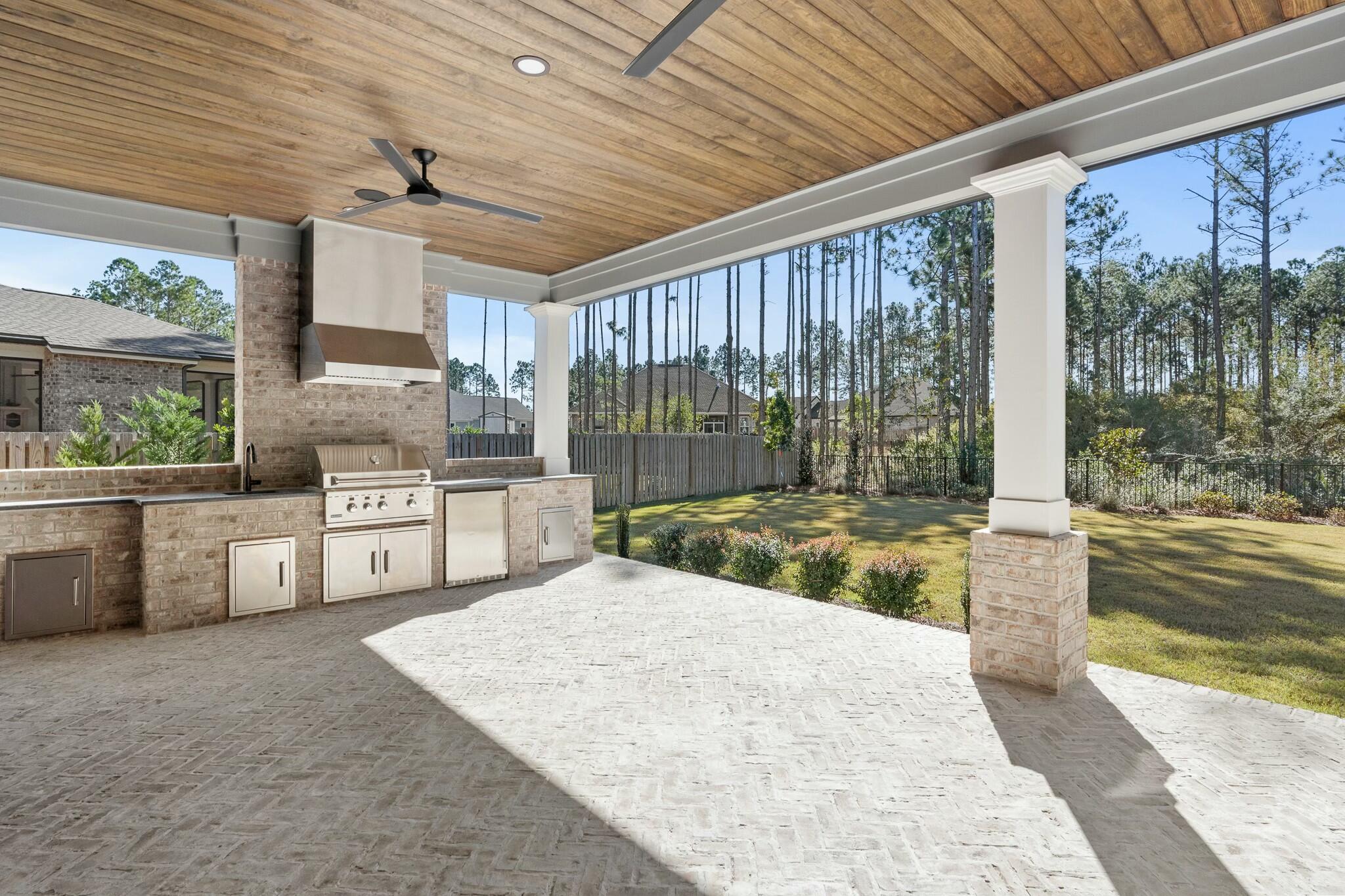 HAMMOCK BAY - Residential